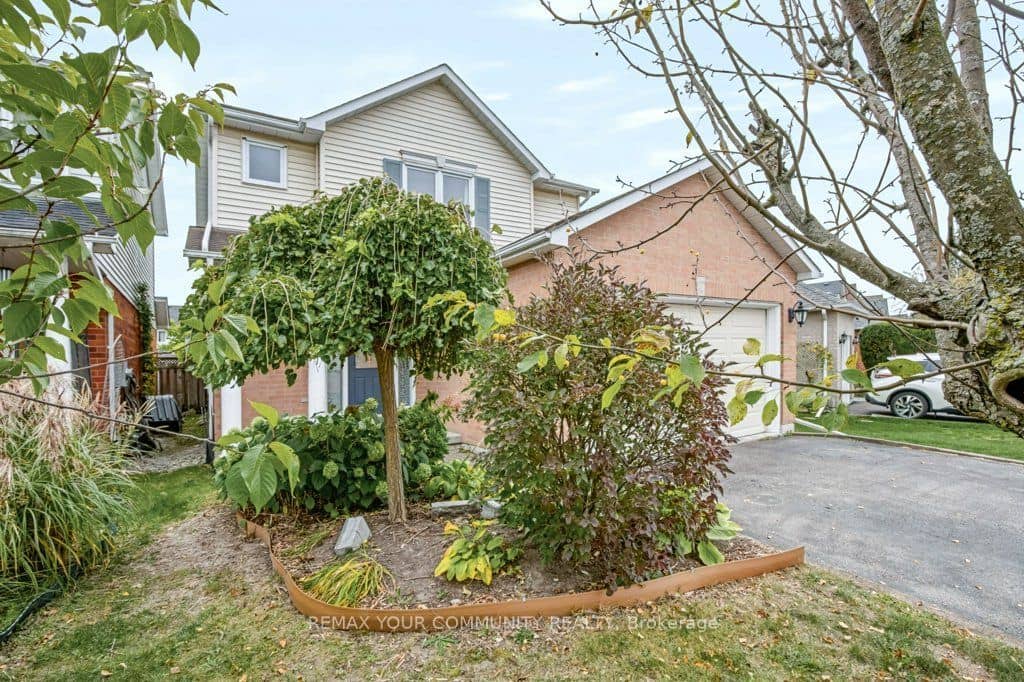 37 Brownstone Crescent, Clarington, ON L1E 2Y1
