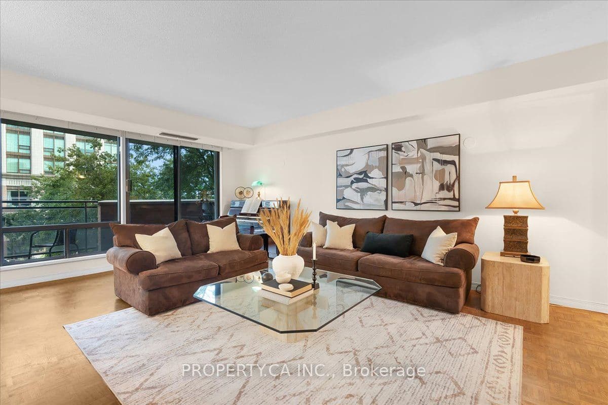 260 Heath Street W 503, Toronto, ON M5P 3L6
