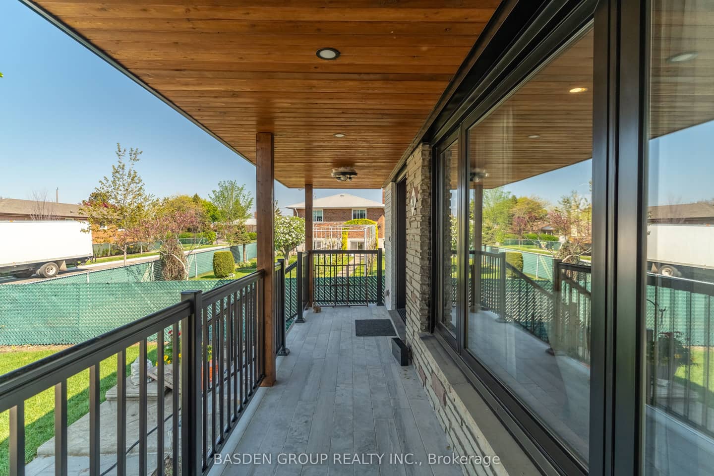 21 Mayberry Road, Toronto, ON M3N 2A5