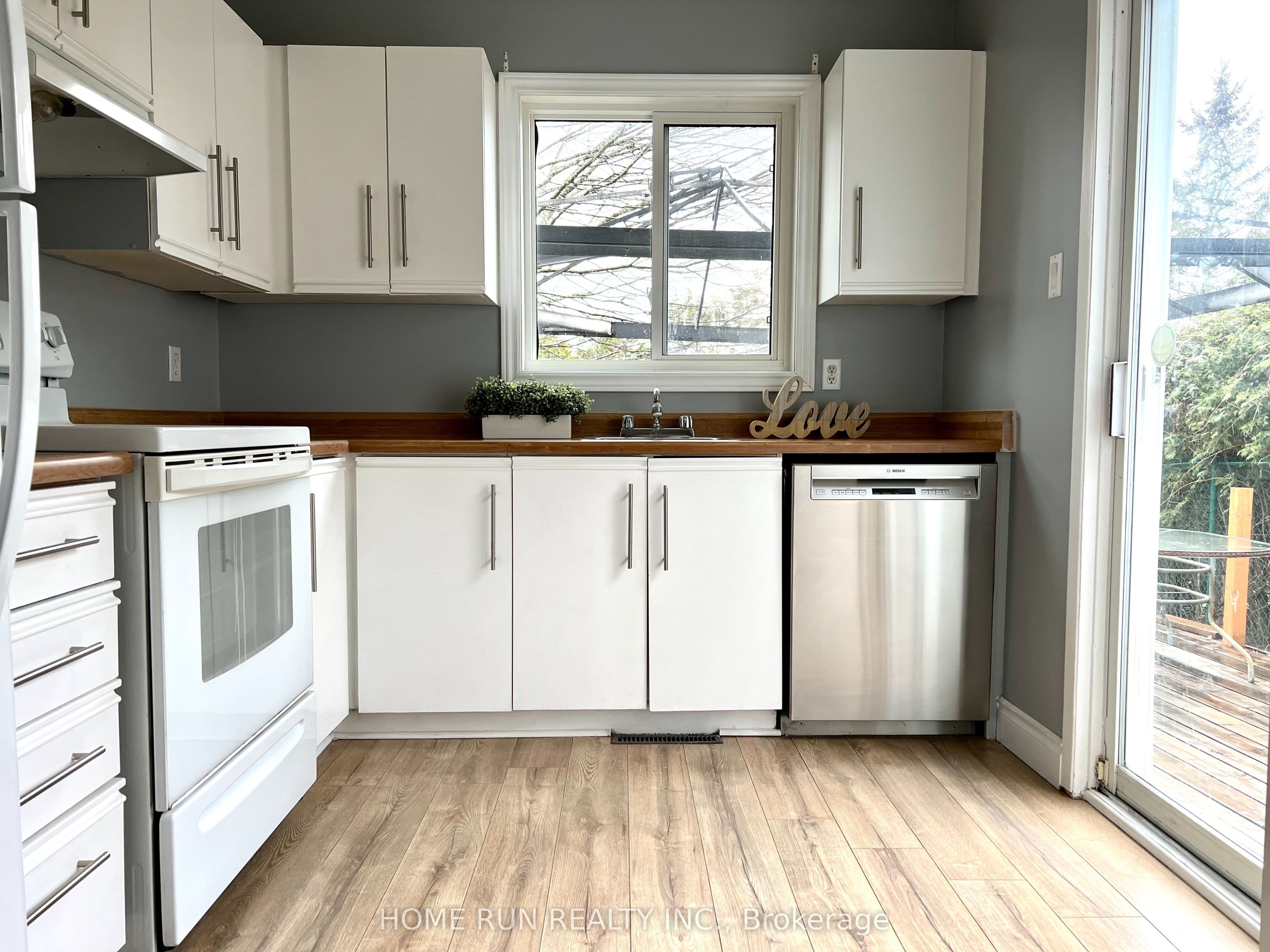 159 Pheasant Run Drive, Barrhaven, ON K2J 2R1