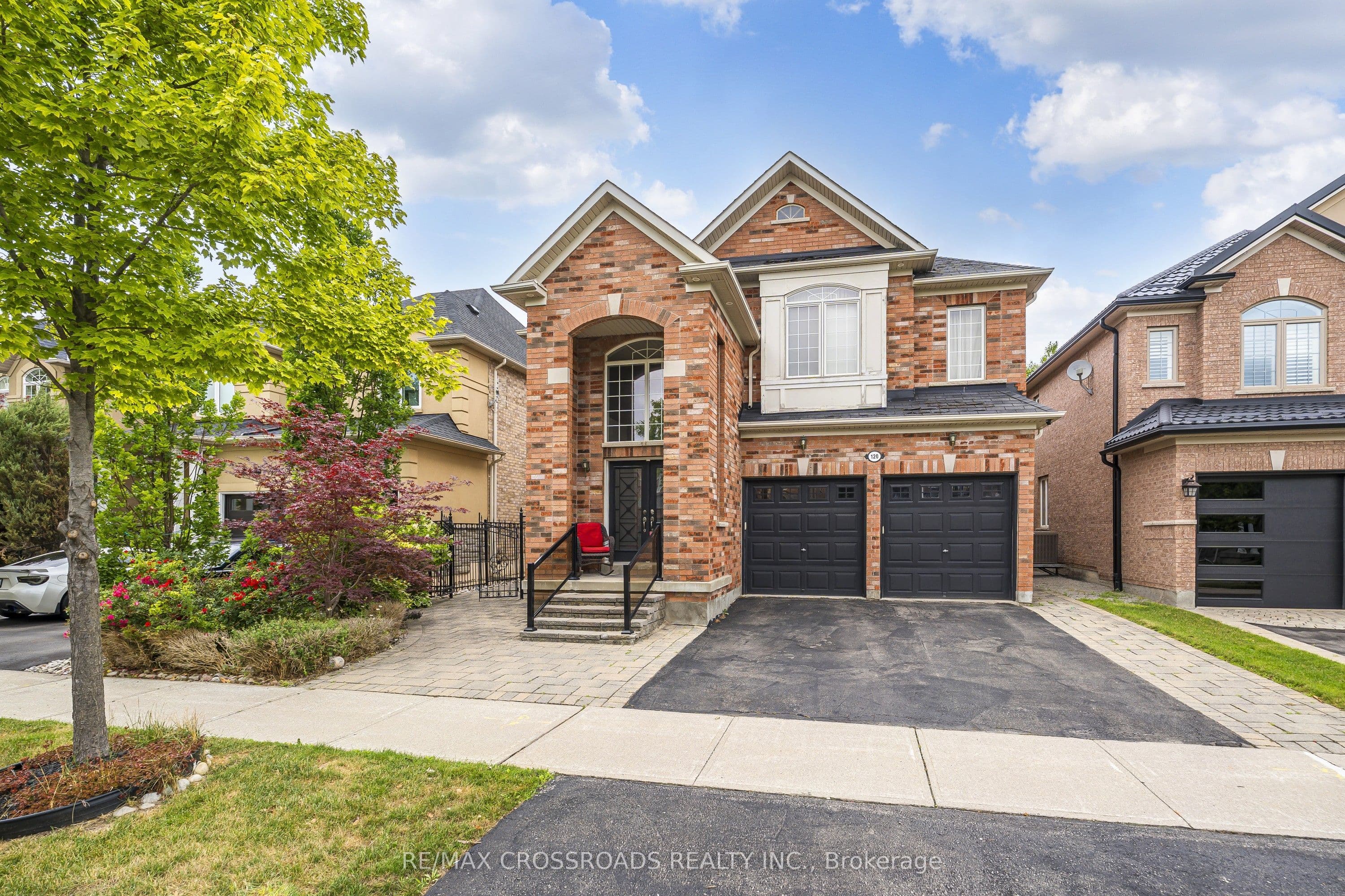 120 Golden Orchard Road, Vaughan, ON L6A 0M7