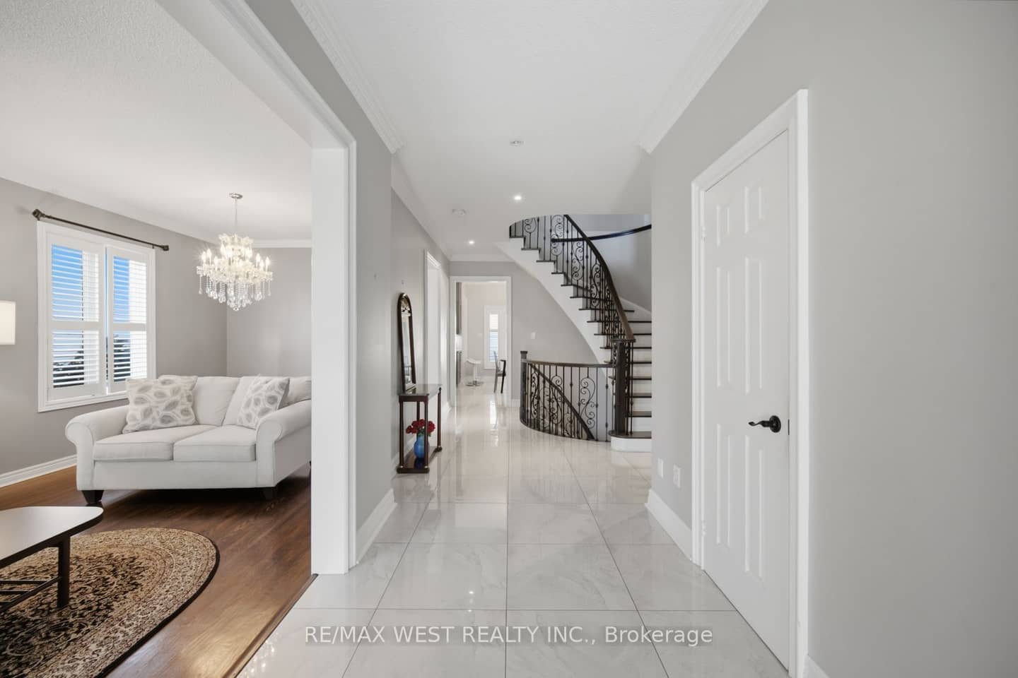 65 Burnhaven Avenue, Vaughan, ON L6A 2P2