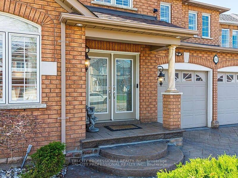 61 Woodvalley Drive, Brampton, ON L7A 1Z3