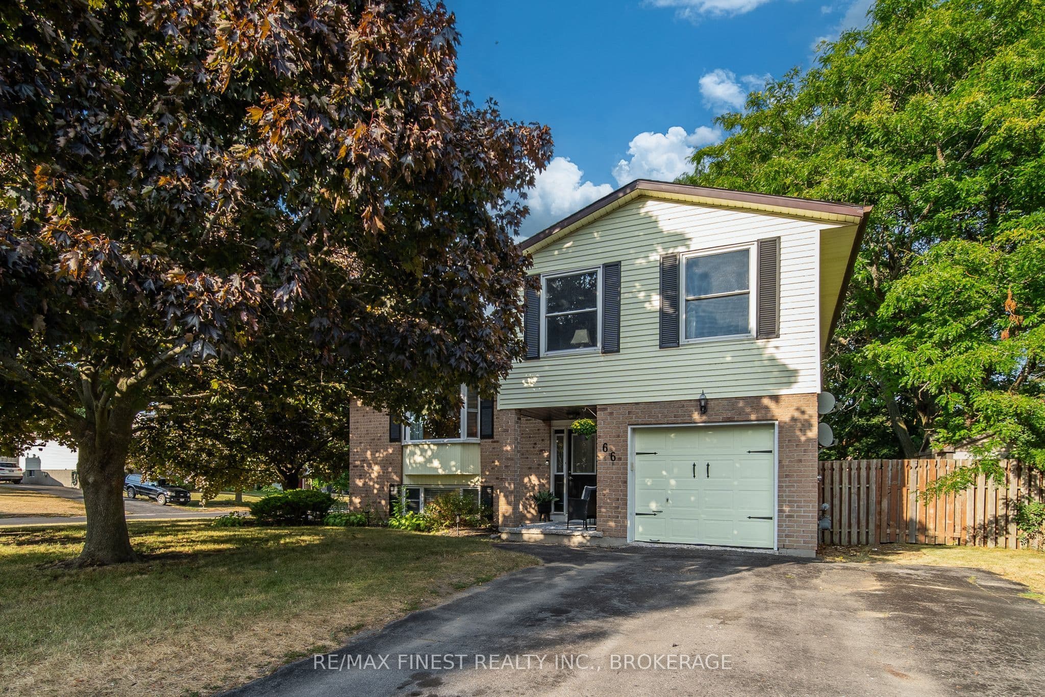 66 Nicholson Crescent, Loyalist, ON K7N 1X1