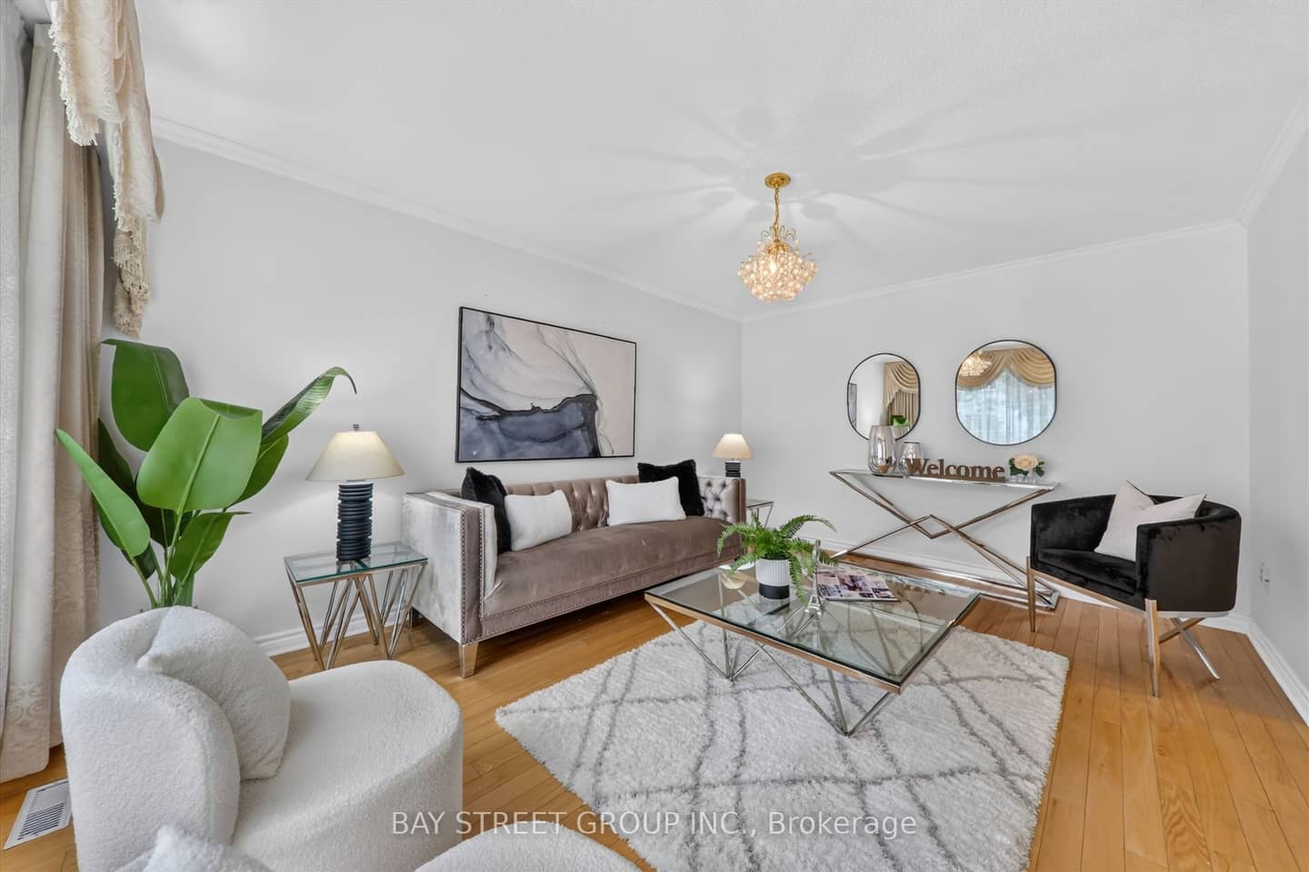 95 Tineta Crescent, Toronto, ON M1S 2Y5