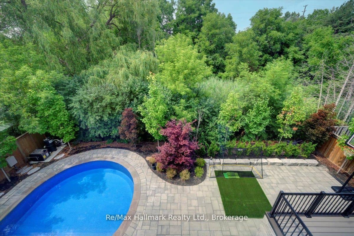 1225 Baldwin Drive, Oakville, ON L6J 2W4