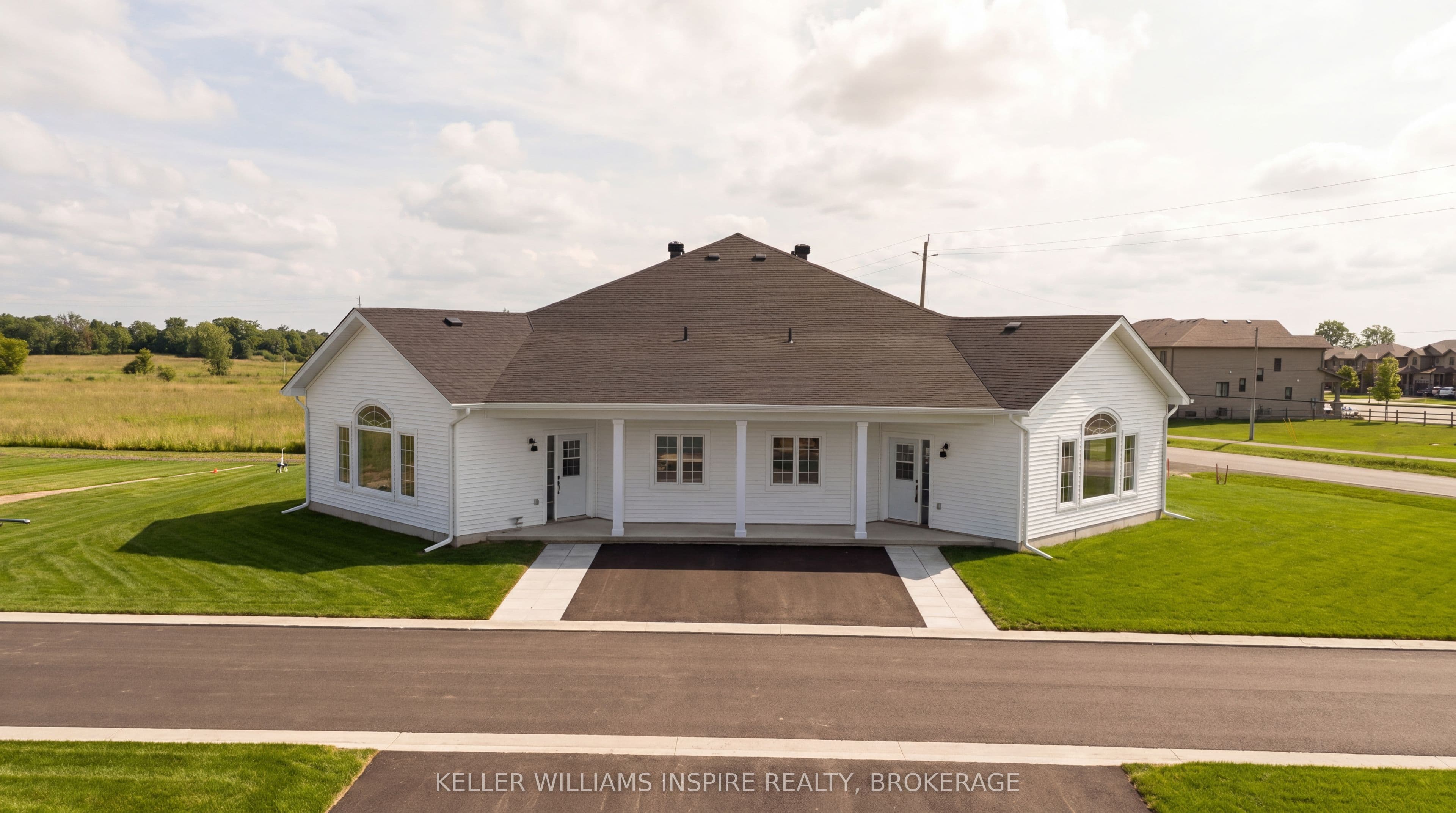 34 CARLY Place, Loyalist, ON K7N 0G2