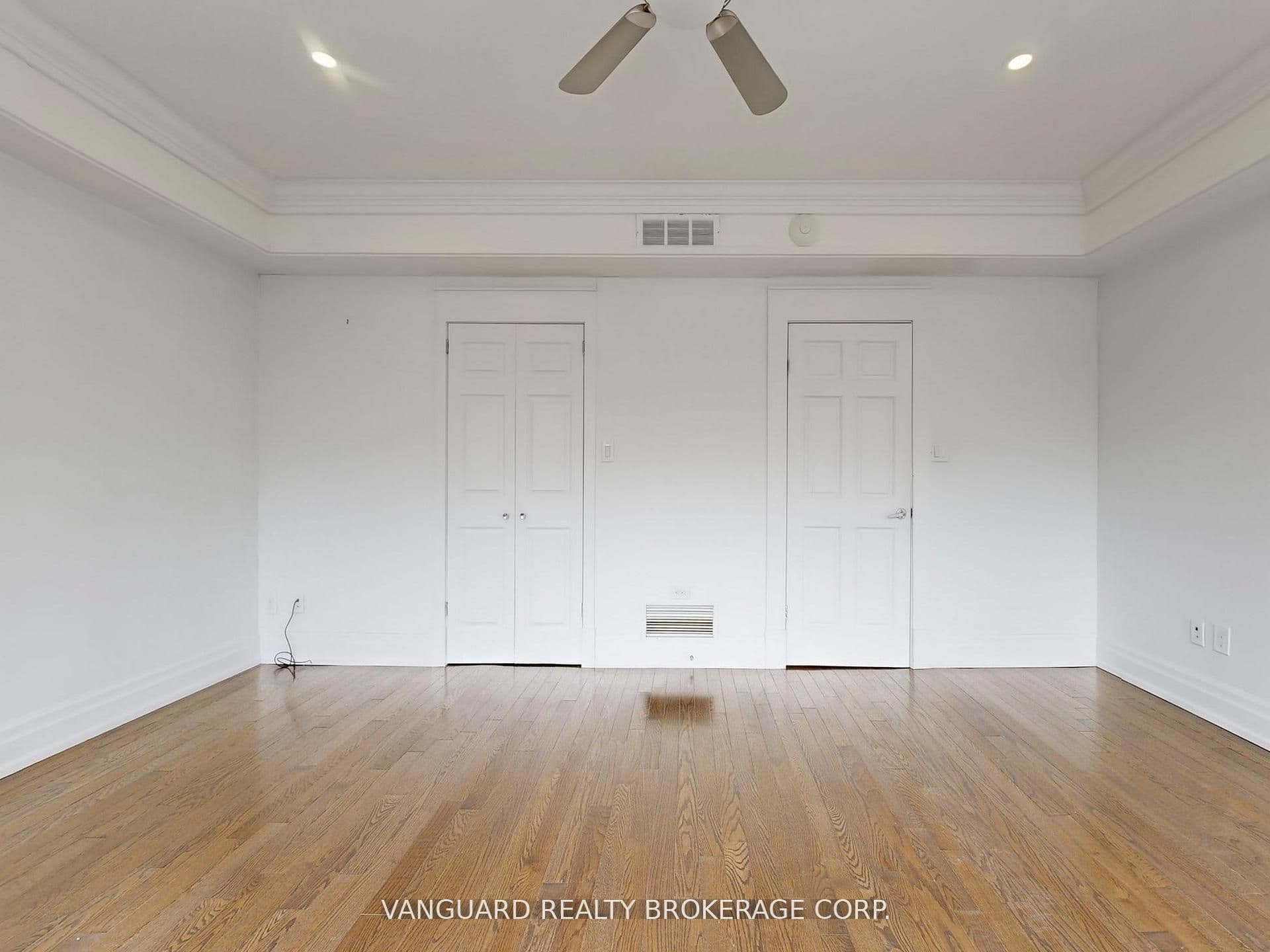 118 Avenue Road, Toronto, ON M5R 2H4