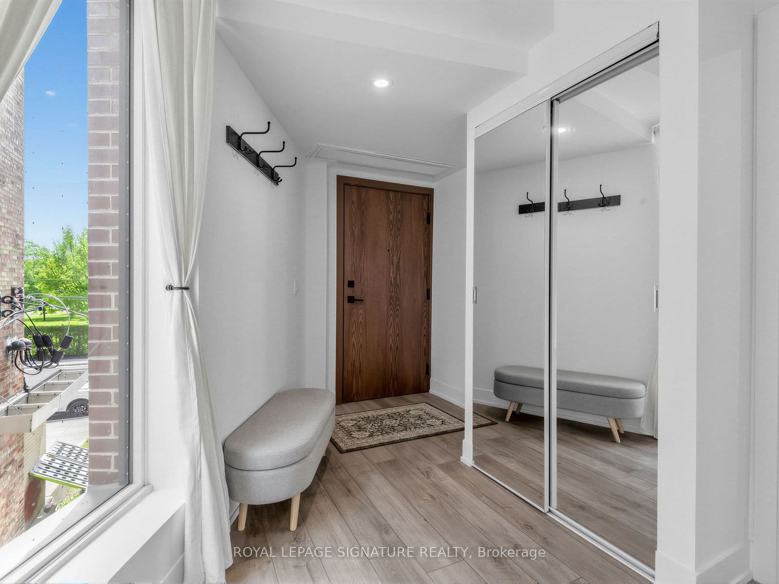 1316 Kingston Road 204, Toronto, ON M1N 1P6