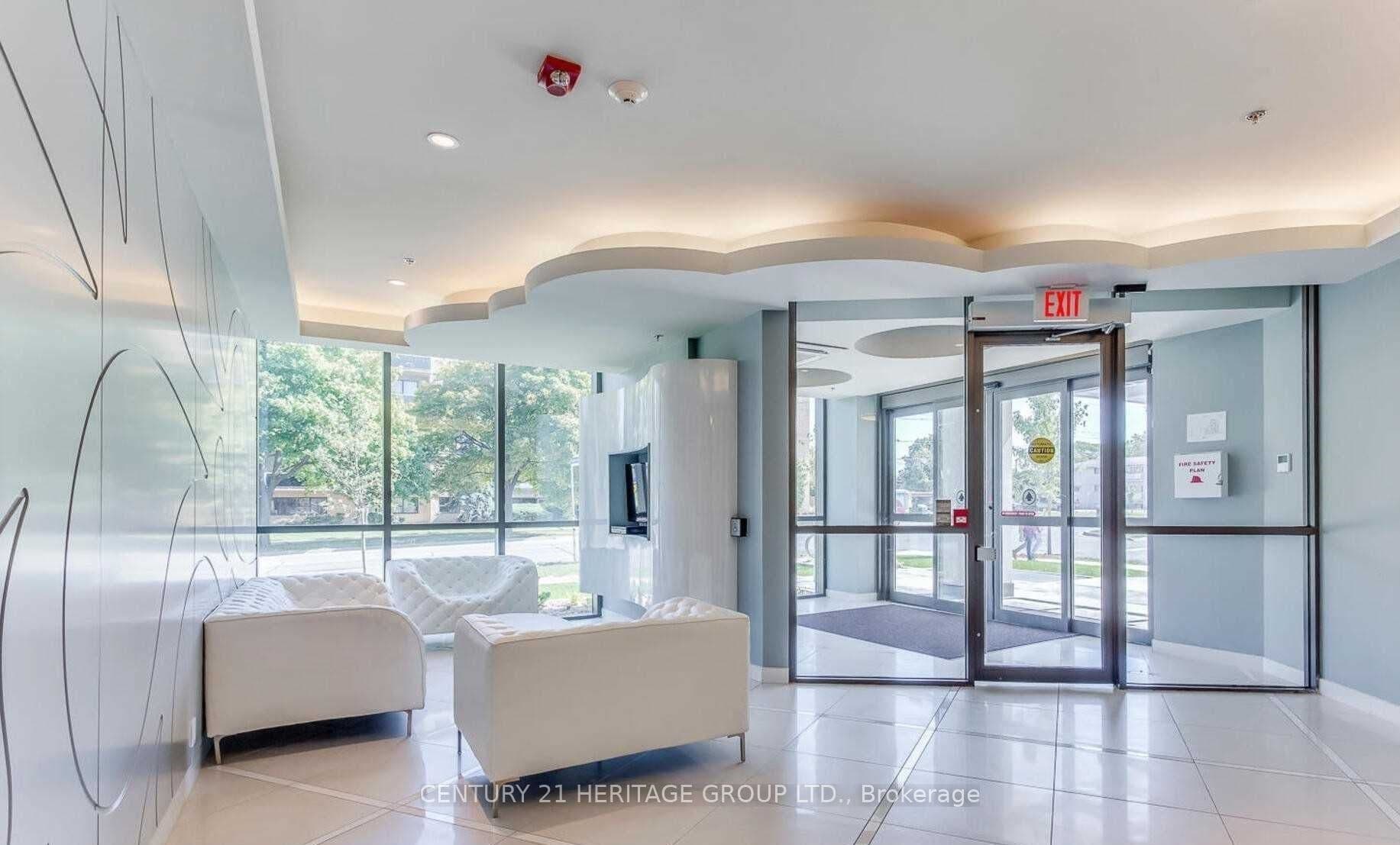 80 Esther Lorrie Drive 709, Toronto, ON M9W 0C6