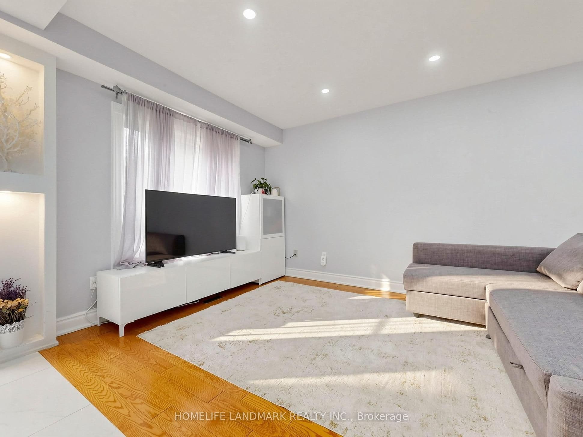 1480 Britannia Road W 120, Mississauga, ON L5V 2K4
