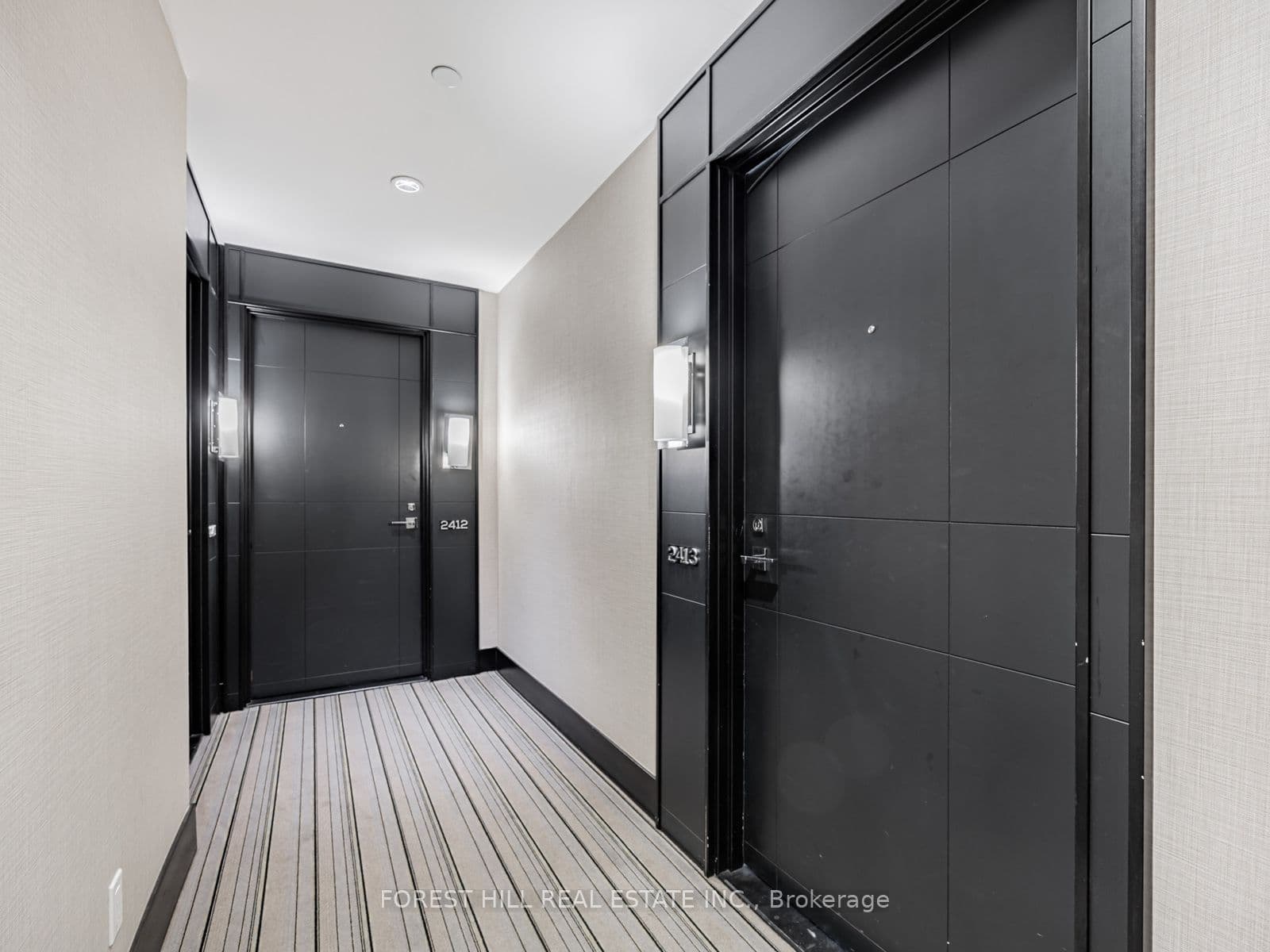 98 Lillian Street 2413, Toronto, ON M4S 0A5