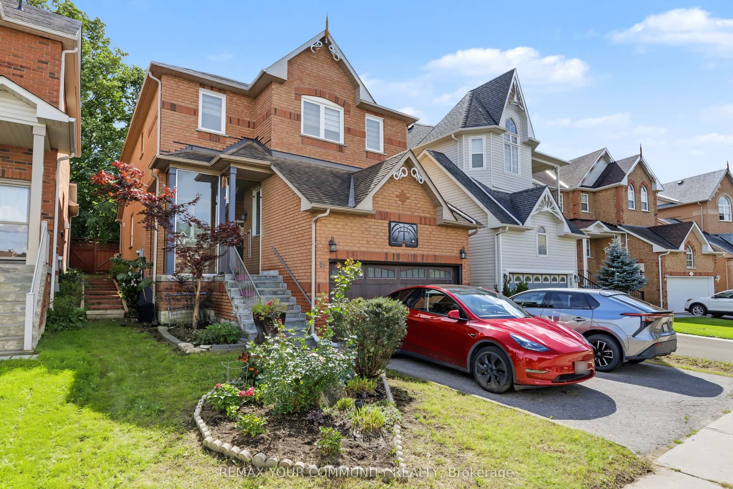 21 English Oak Drive, Richmond Hill, ON L4E 3W1