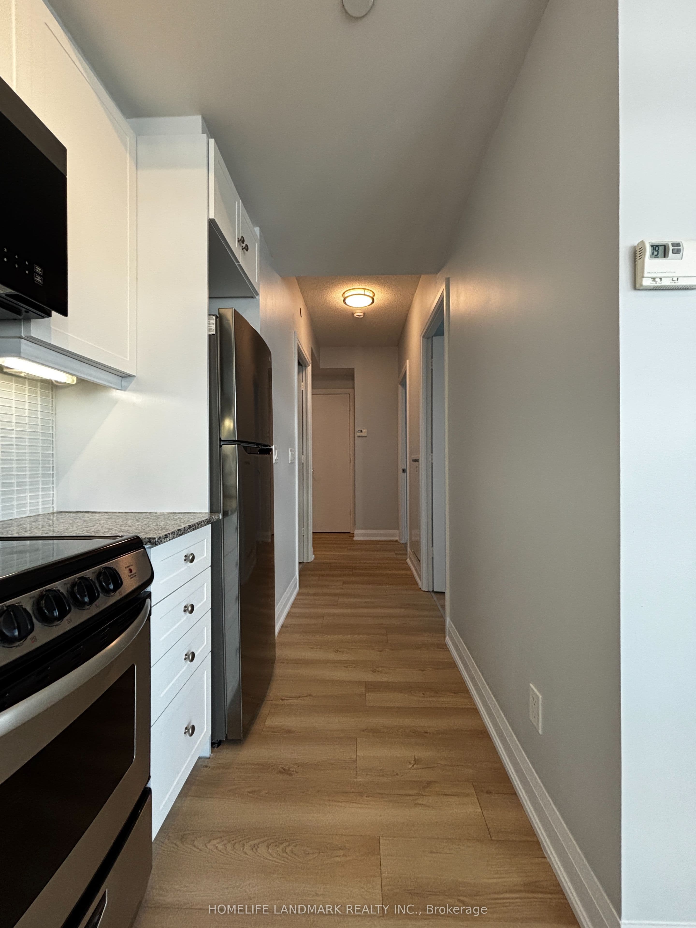 68 Canterbury Placeway 1809, Toronto, ON M2N 0H8