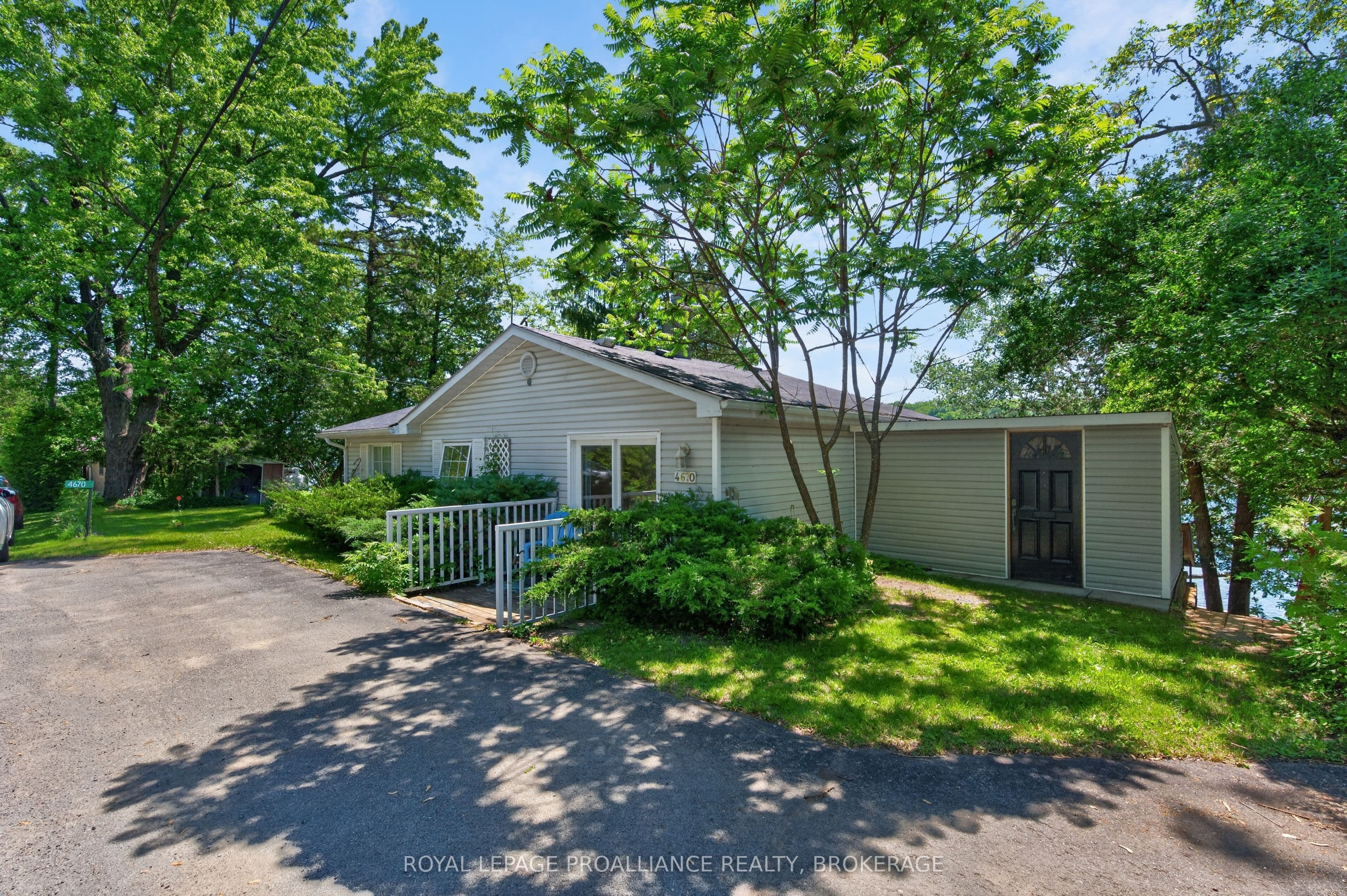4670 Clearwater Road, Frontenac, ON K0H 2T0