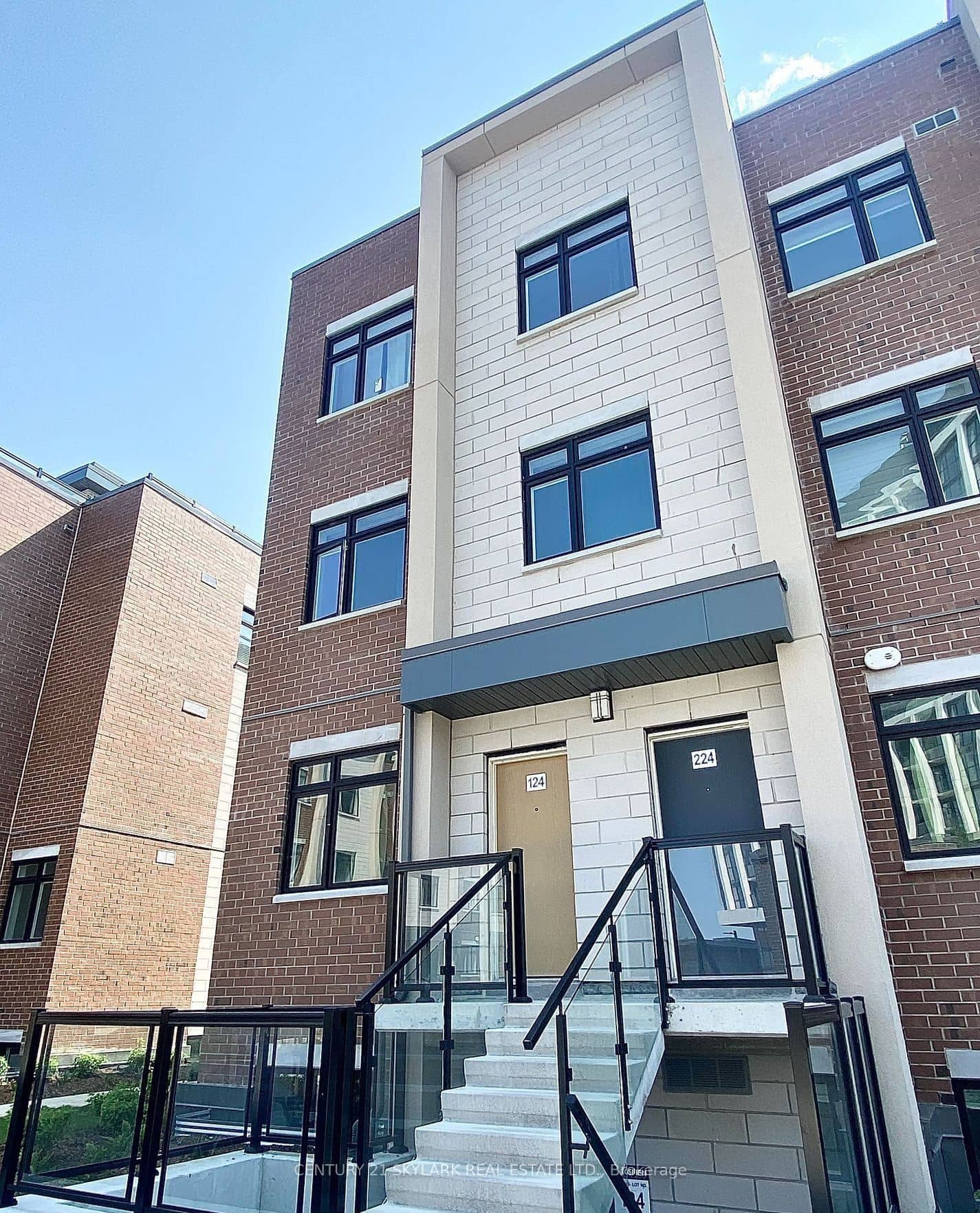 1070 Douglas McCurdy Common 124, Mississauga, ON L5G 0C6