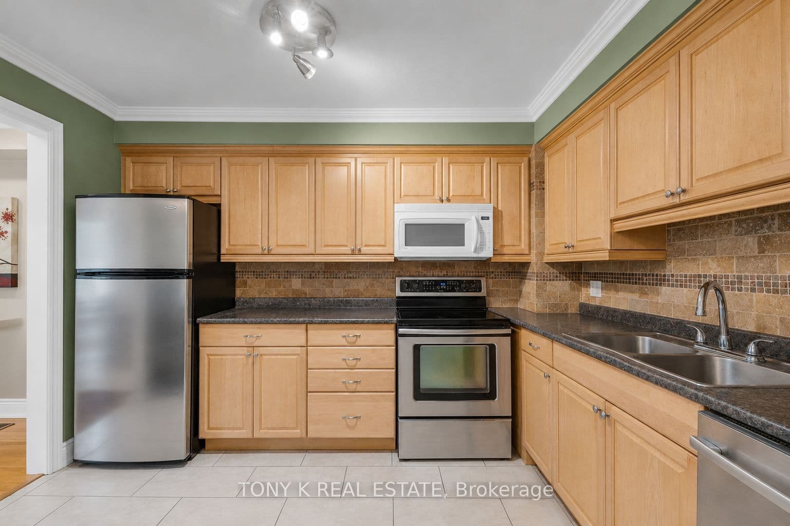 2035 Asta Drive 21, Mississauga, ON L5A 3Y2