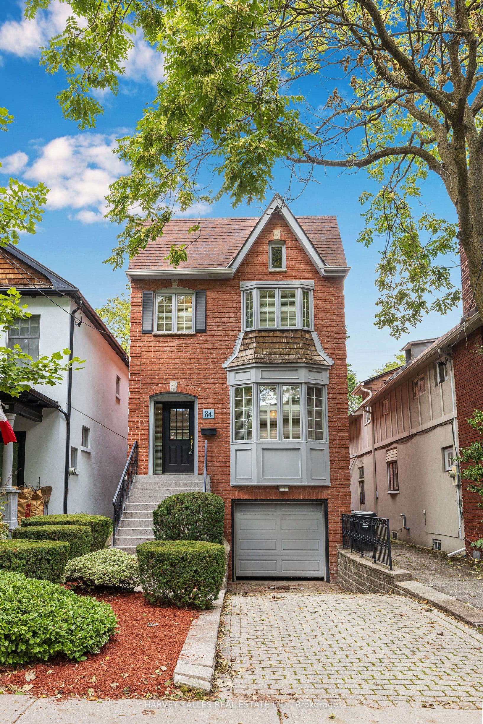 84 Walmsley Boulevard, Toronto, ON M4V 1X6