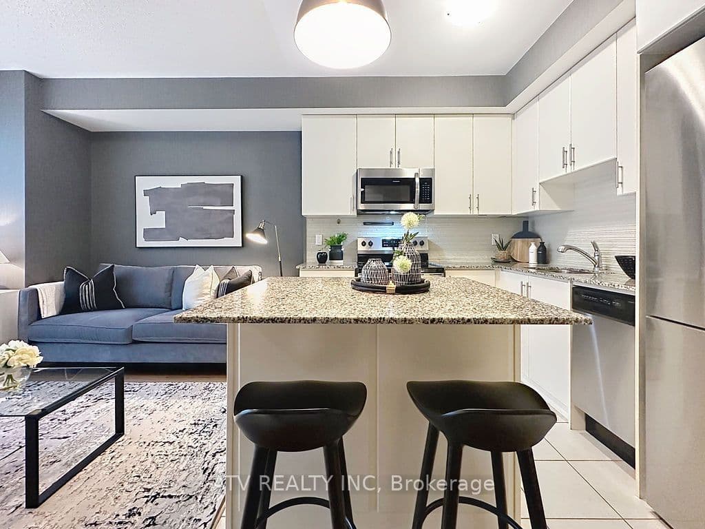 26 Fieldway Road 35, Toronto, ON M8Z 0E3