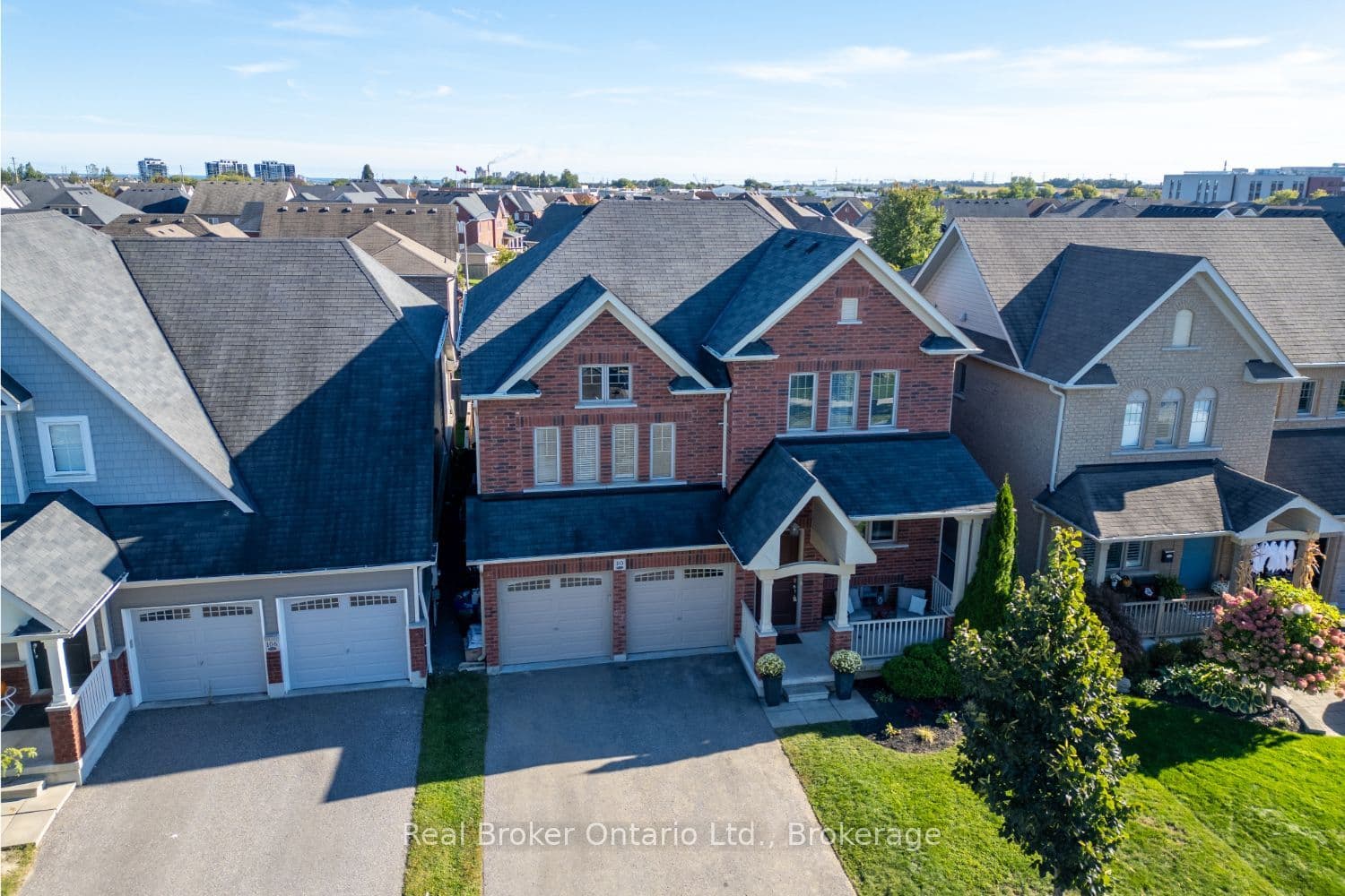 110 Sumersford Drive, Clarington, ON L1C 0P5