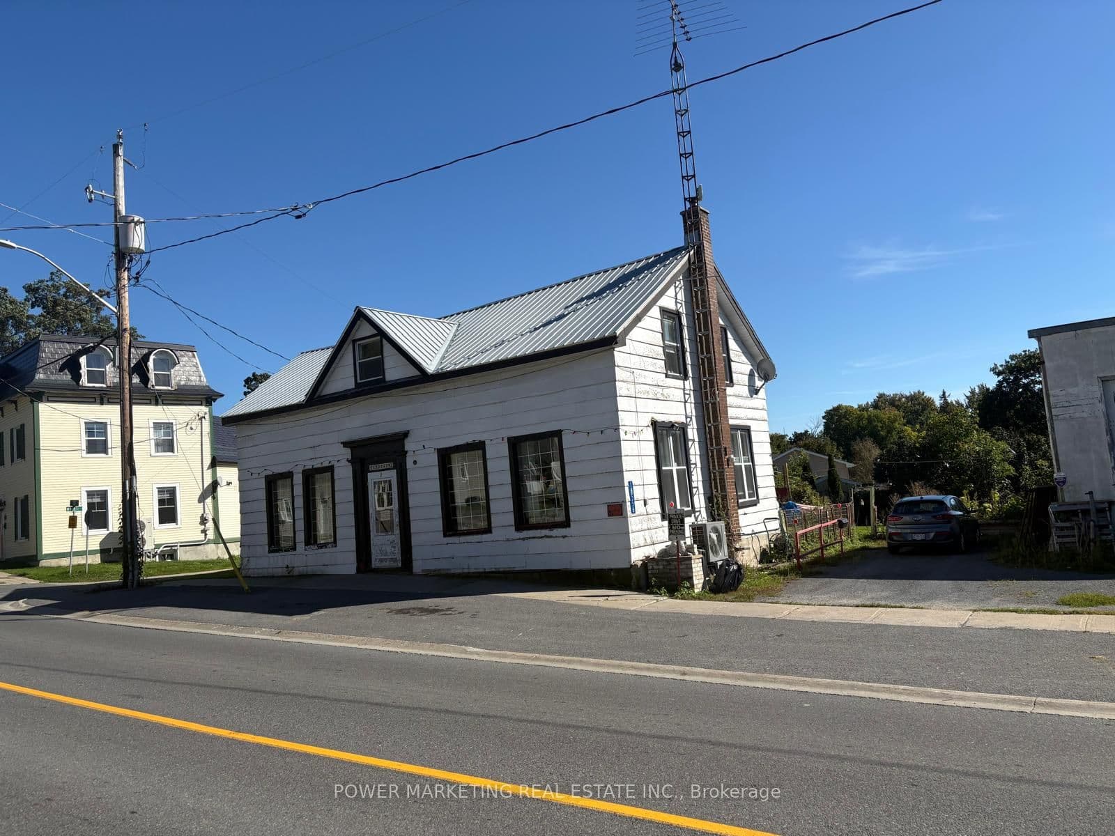18556 DUNDAS Street, South Glengarry, ON K0C 1S0