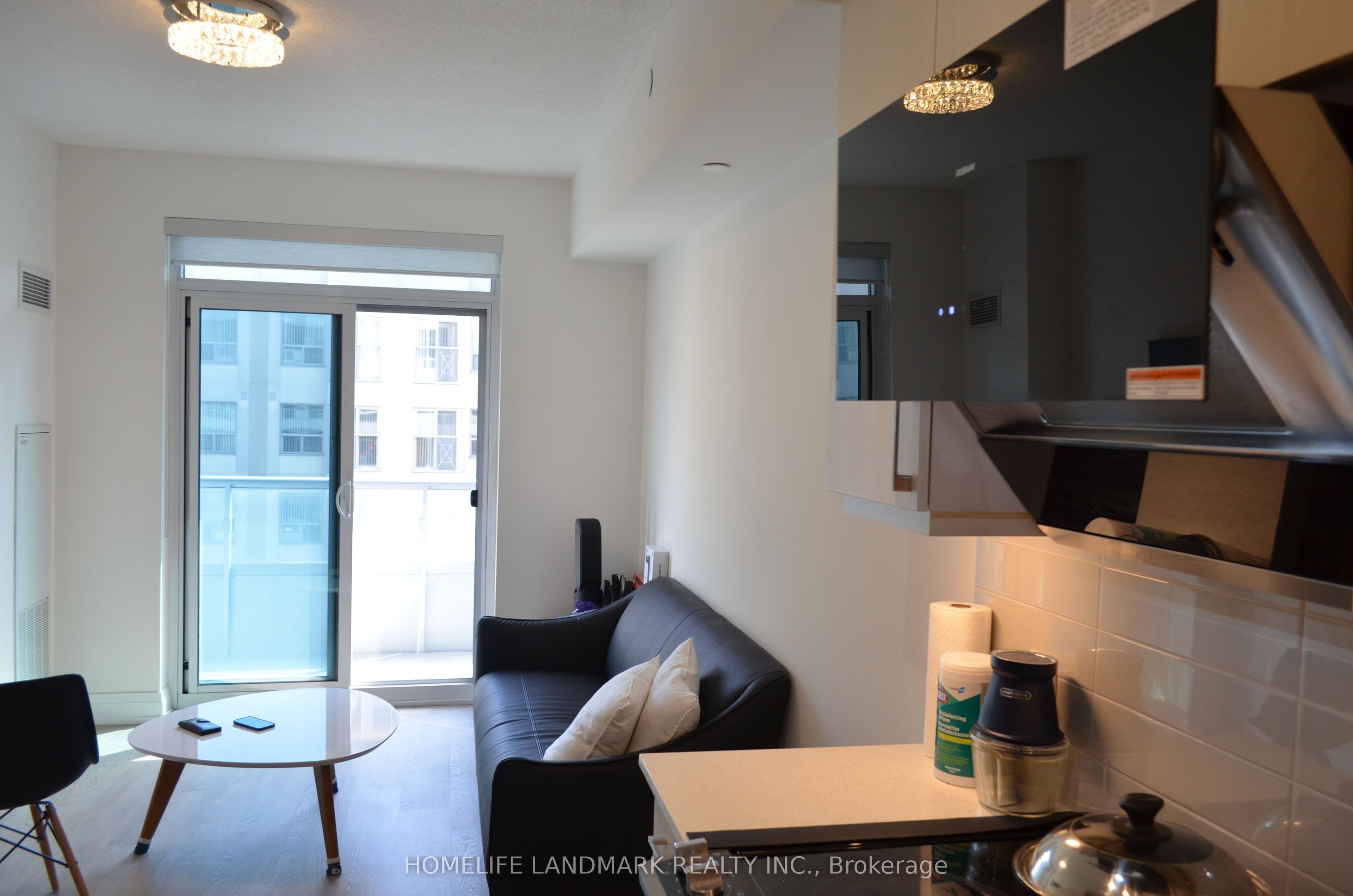 591 Sheppard Avenue E 808, Toronto, ON M2K 0G2
