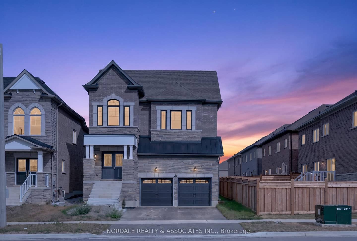 25 Aida Place, Richmond Hill, ON L4E 1N3