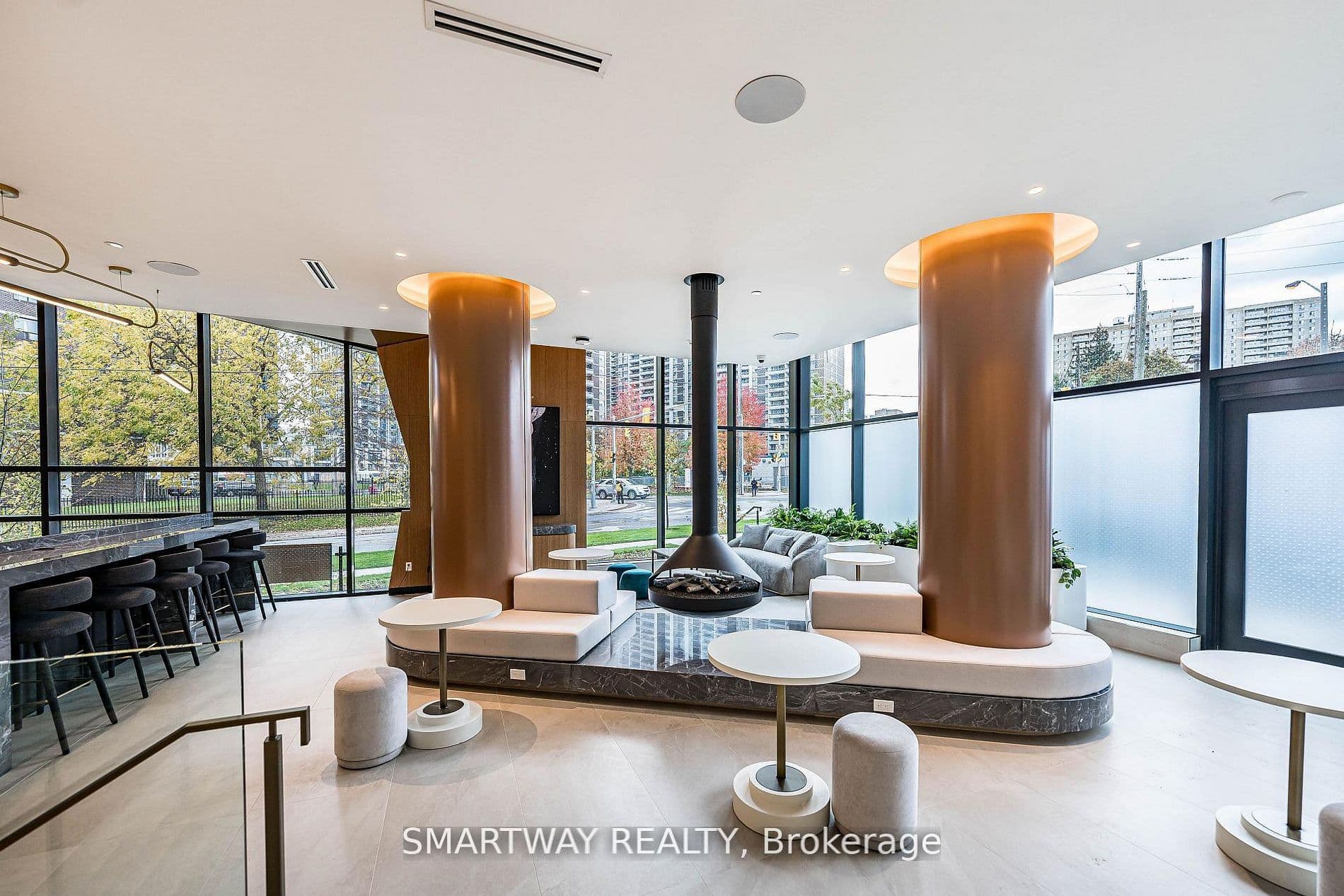 60 Central Park Roadway 2206, Toronto, ON M9A 0E6