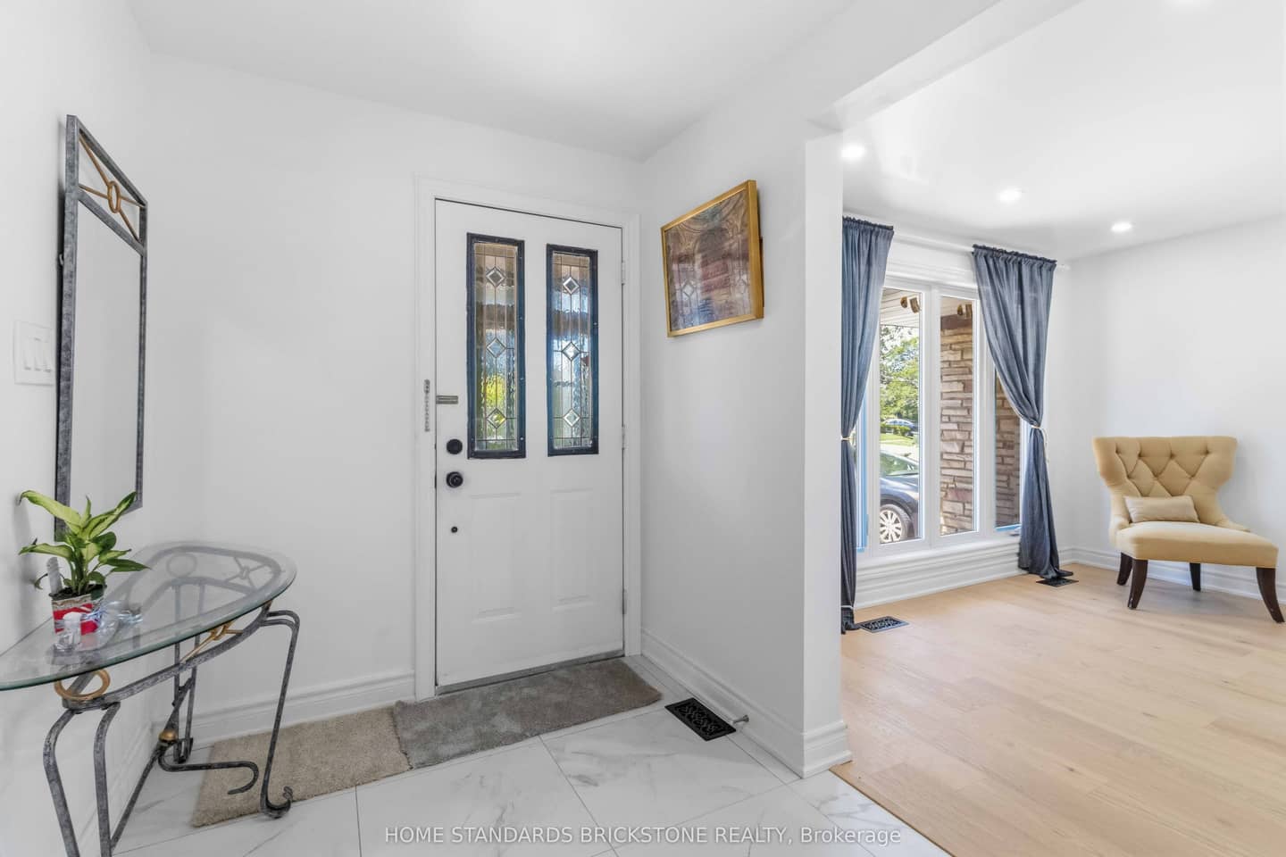 220 Torresdale Avenue, Toronto, ON M2R 3E8