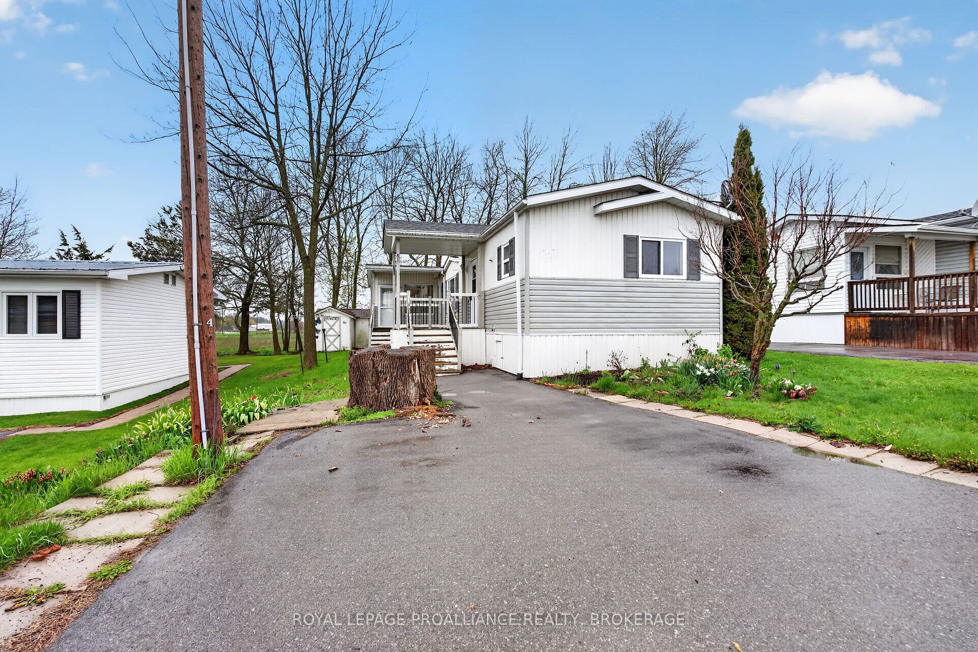 1 Elm Street, Greater Napanee, ON K7R 0E9