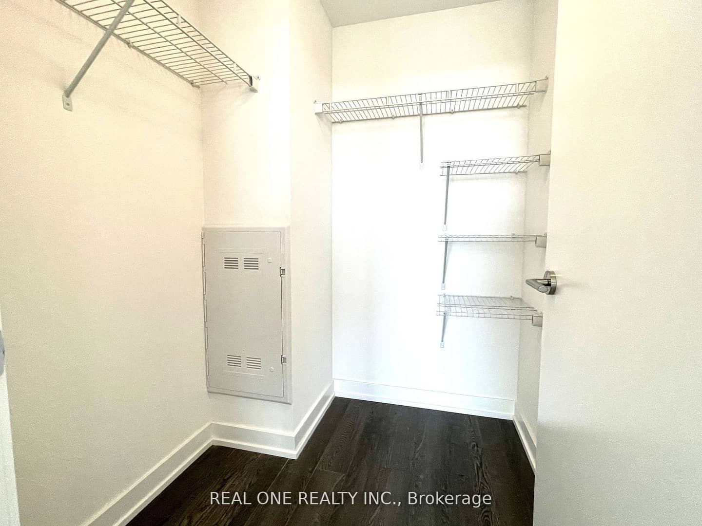 50 O'Neill Road 310, Toronto, ON M3C 0R2