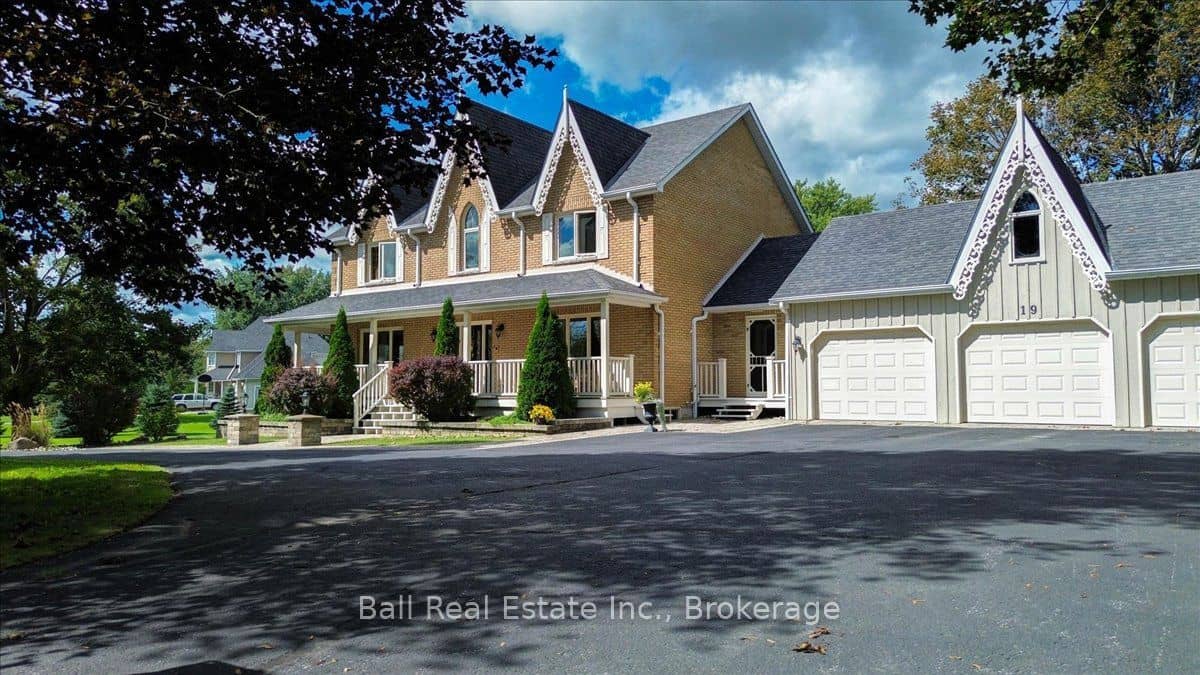 19 Castle Harbour Drive E, Scugog, ON L9L 1P4