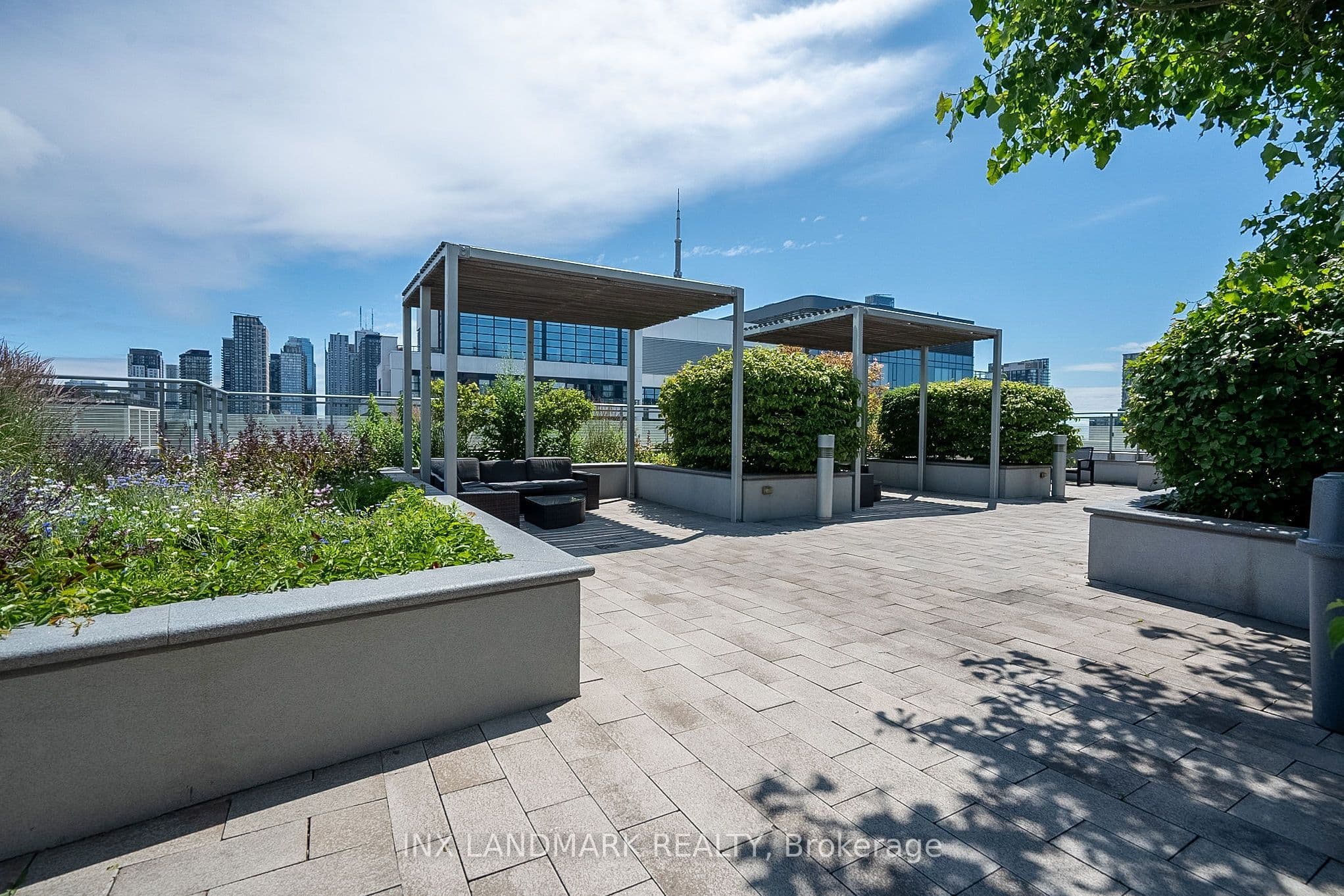525 Adelaide Street W Lph31, Toronto, ON M5V 0N7