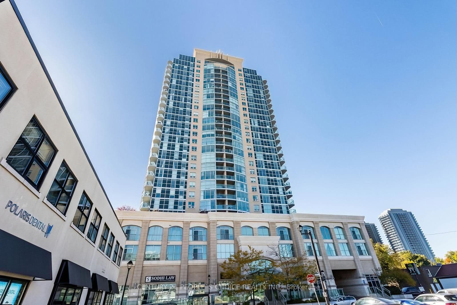 9 George Street 1512, Brampton, ON L6X 0T6