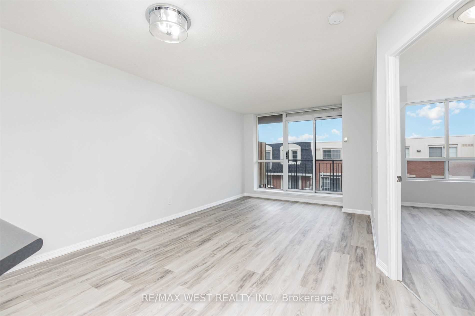 1000 King Street W 420, Toronto, ON M6K 3N1