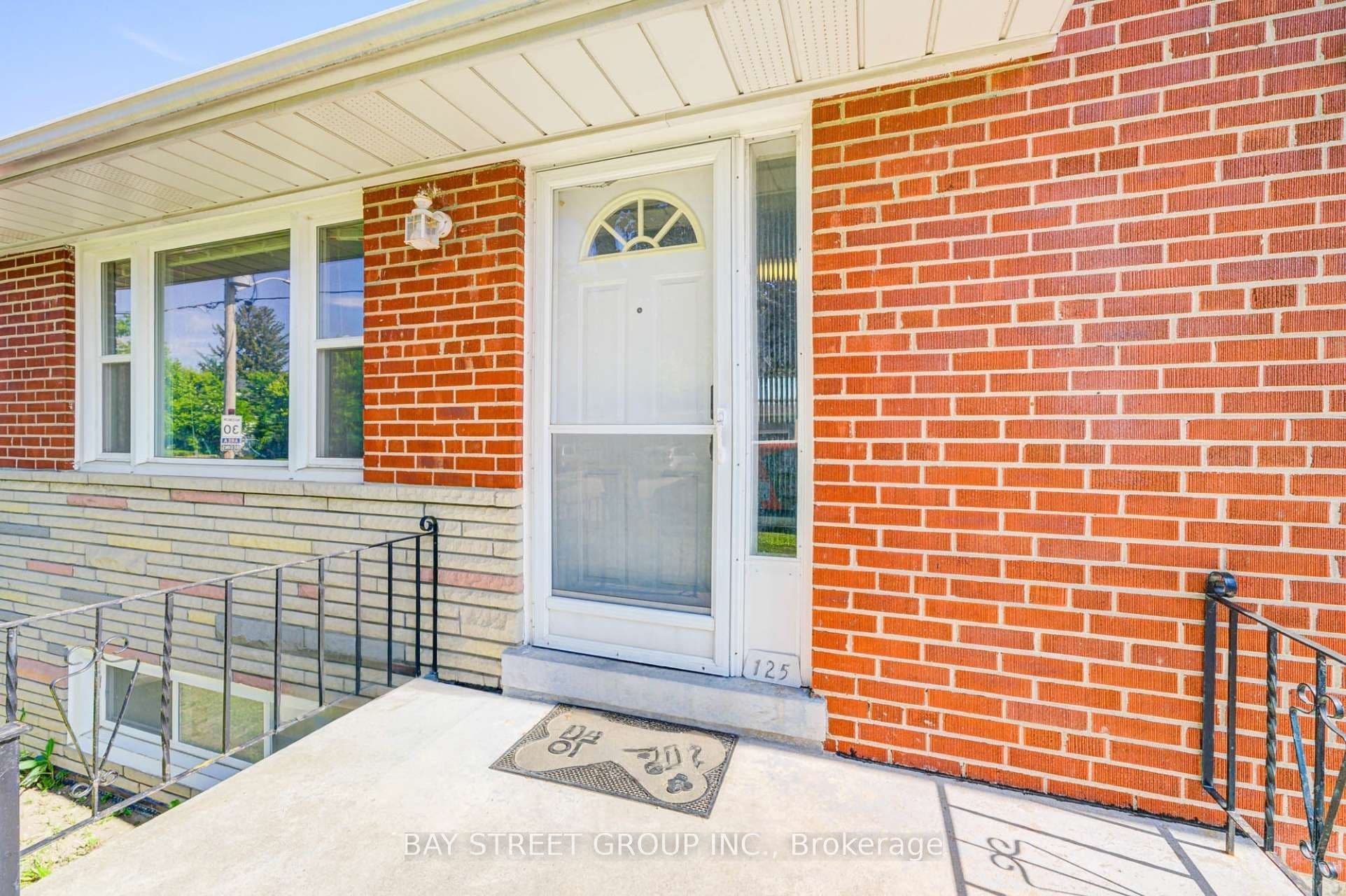 125 Connaught Avenue, Toronto, ON M2M 1H1