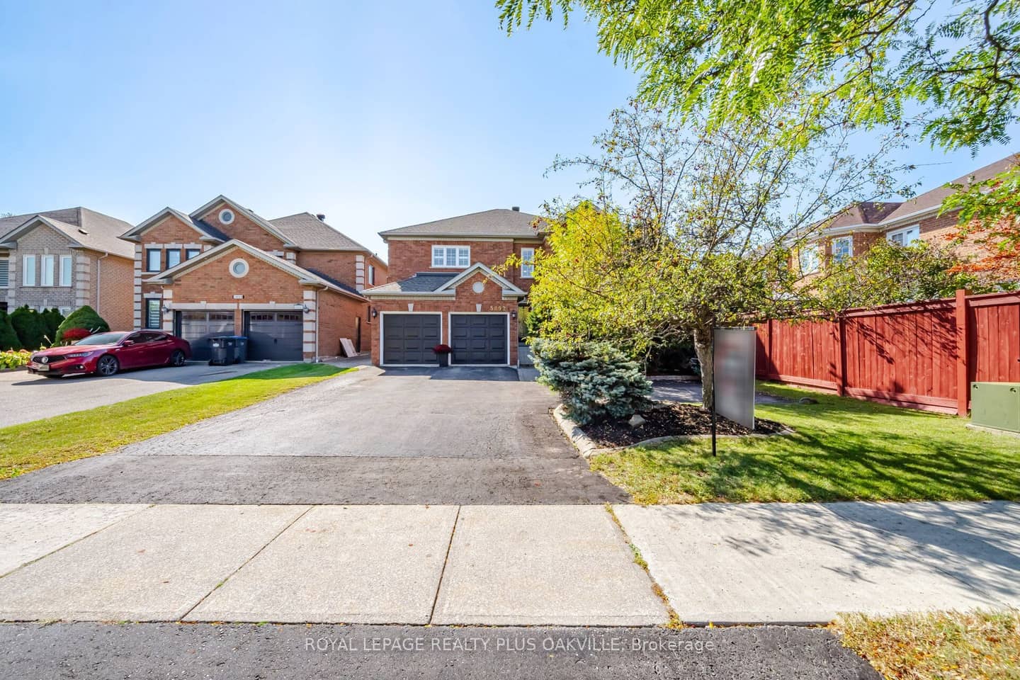 5892 Glen Erin Drive, Mississauga, ON L5M 5K4