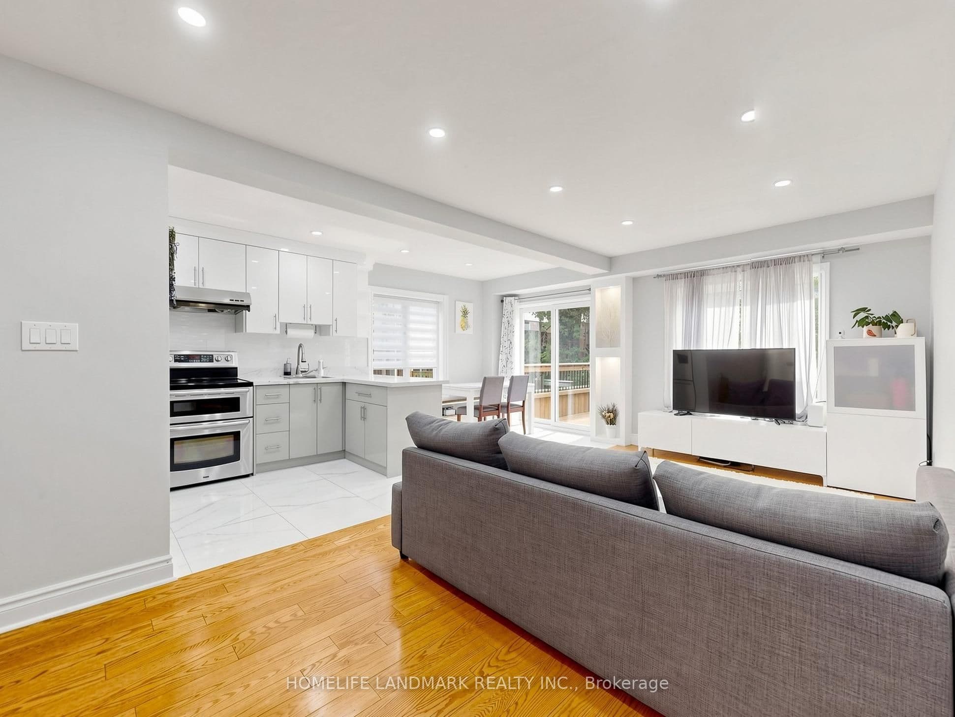 1480 Britannia Road W 120, Mississauga, ON L5V 2K4