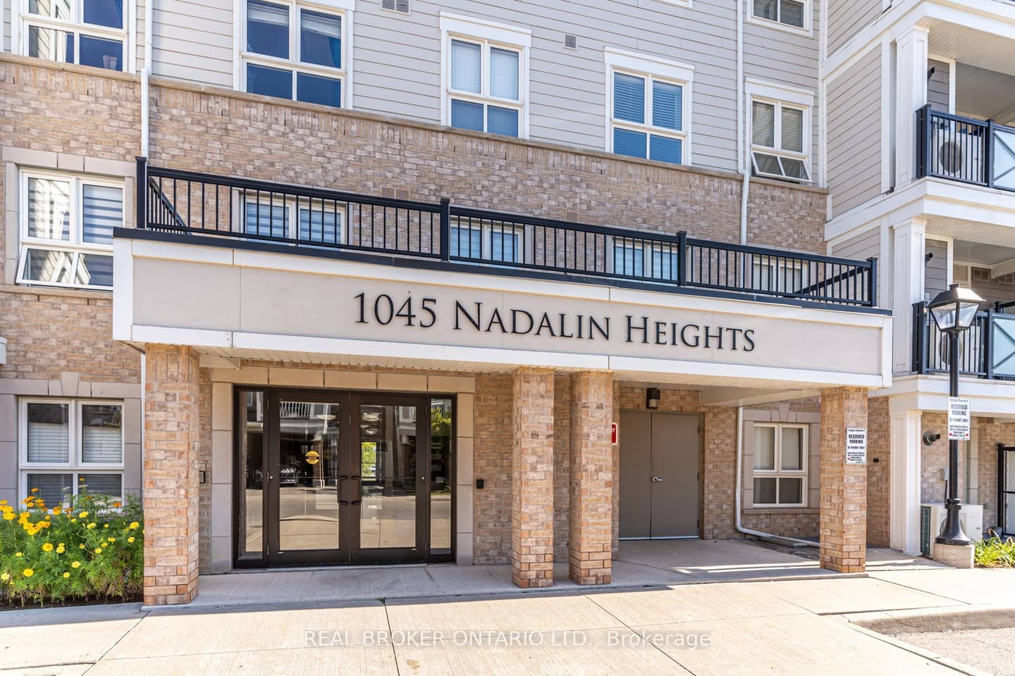 1045 Nadalin Heights 105, Milton, ON L9T 8R5