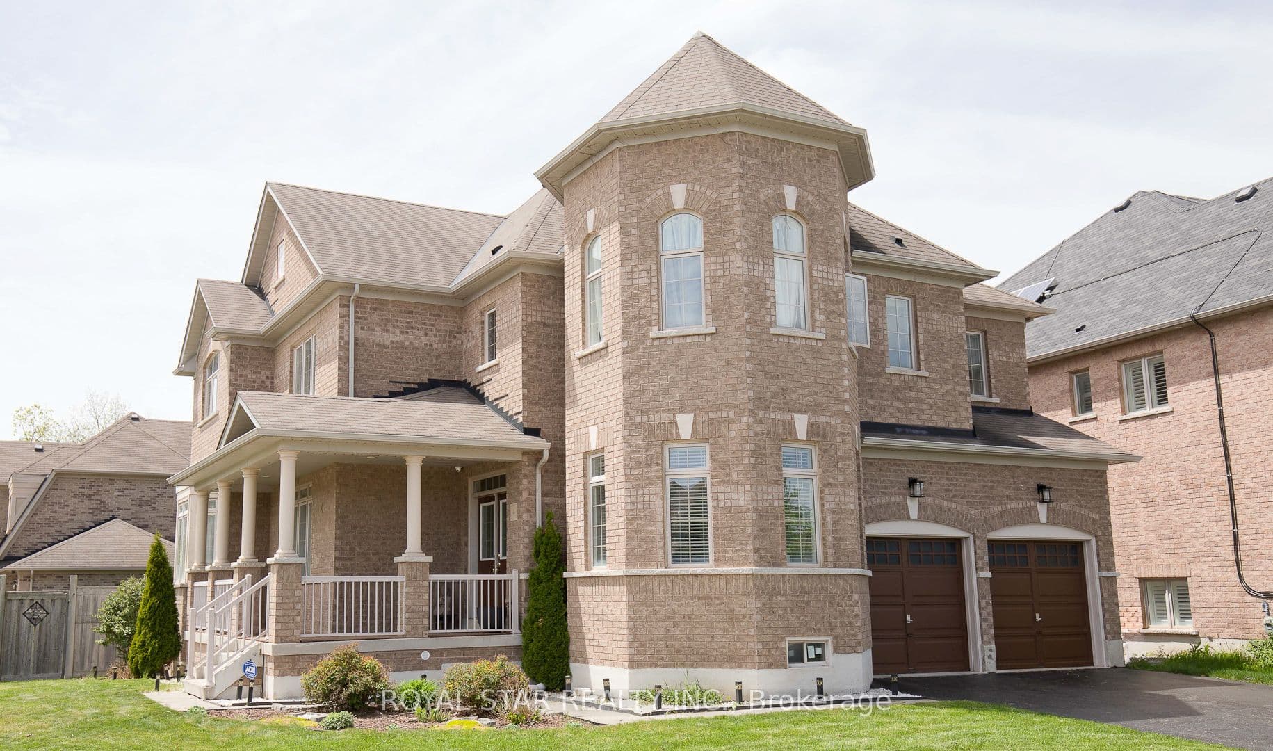 4 Berkwood Hollow, Brampton, ON L6Y 0X6