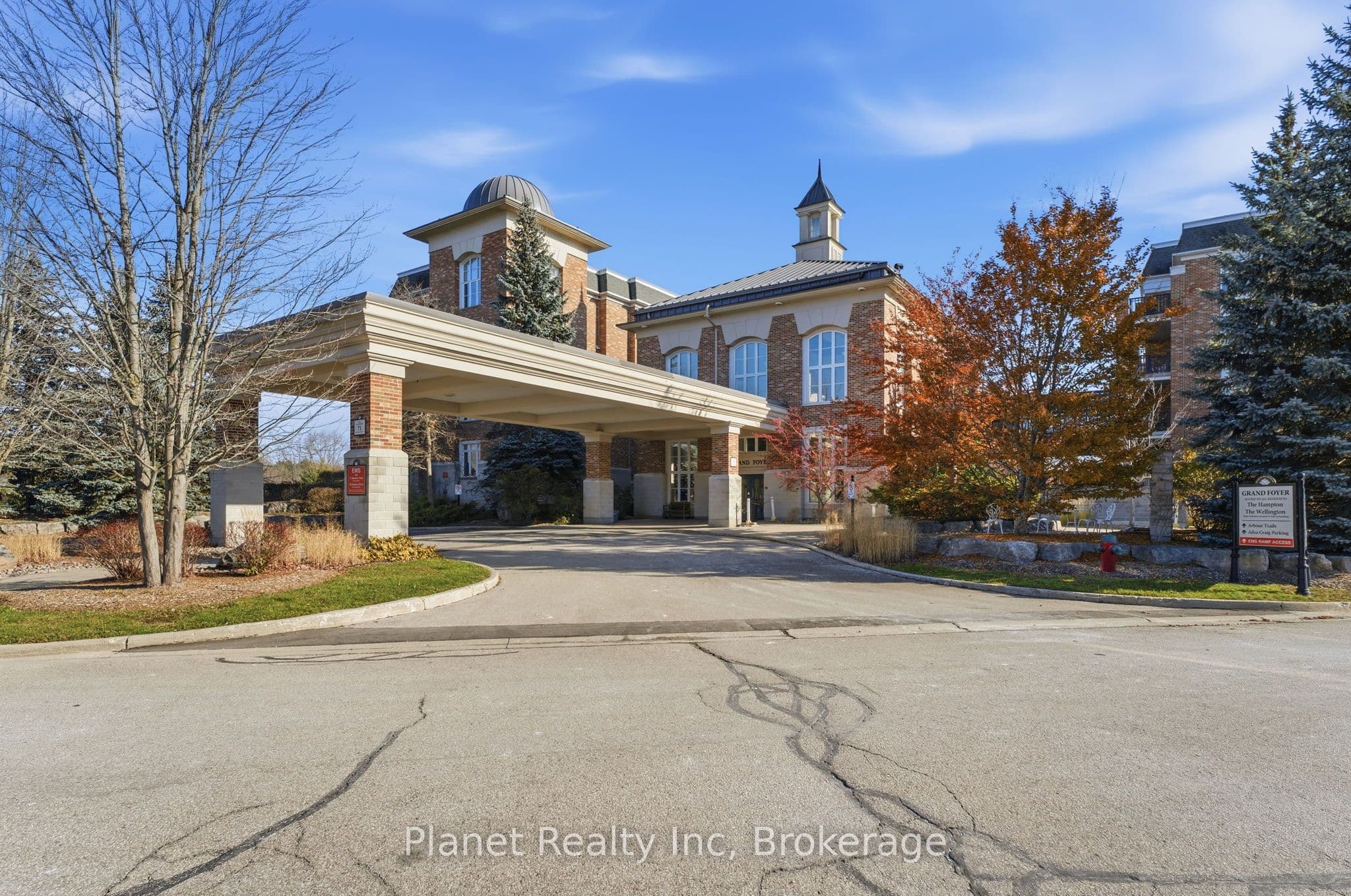 65 BAYBERRY Drive 305, Guelph, ON N1G 5K8