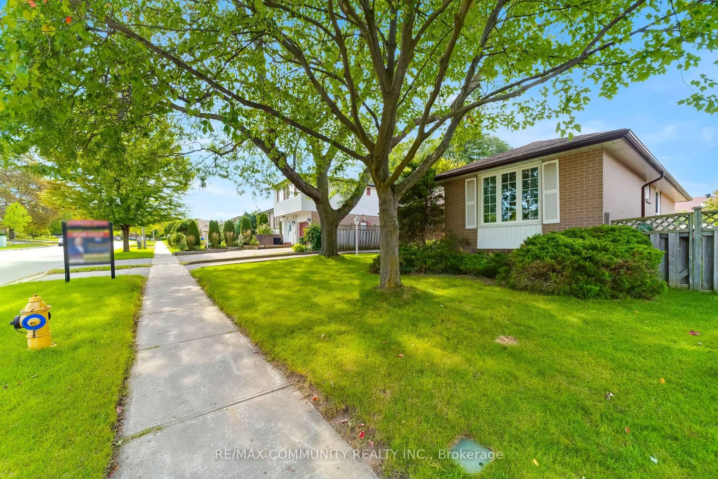 30 Bridlington Street, Toronto, ON M1H 2L5