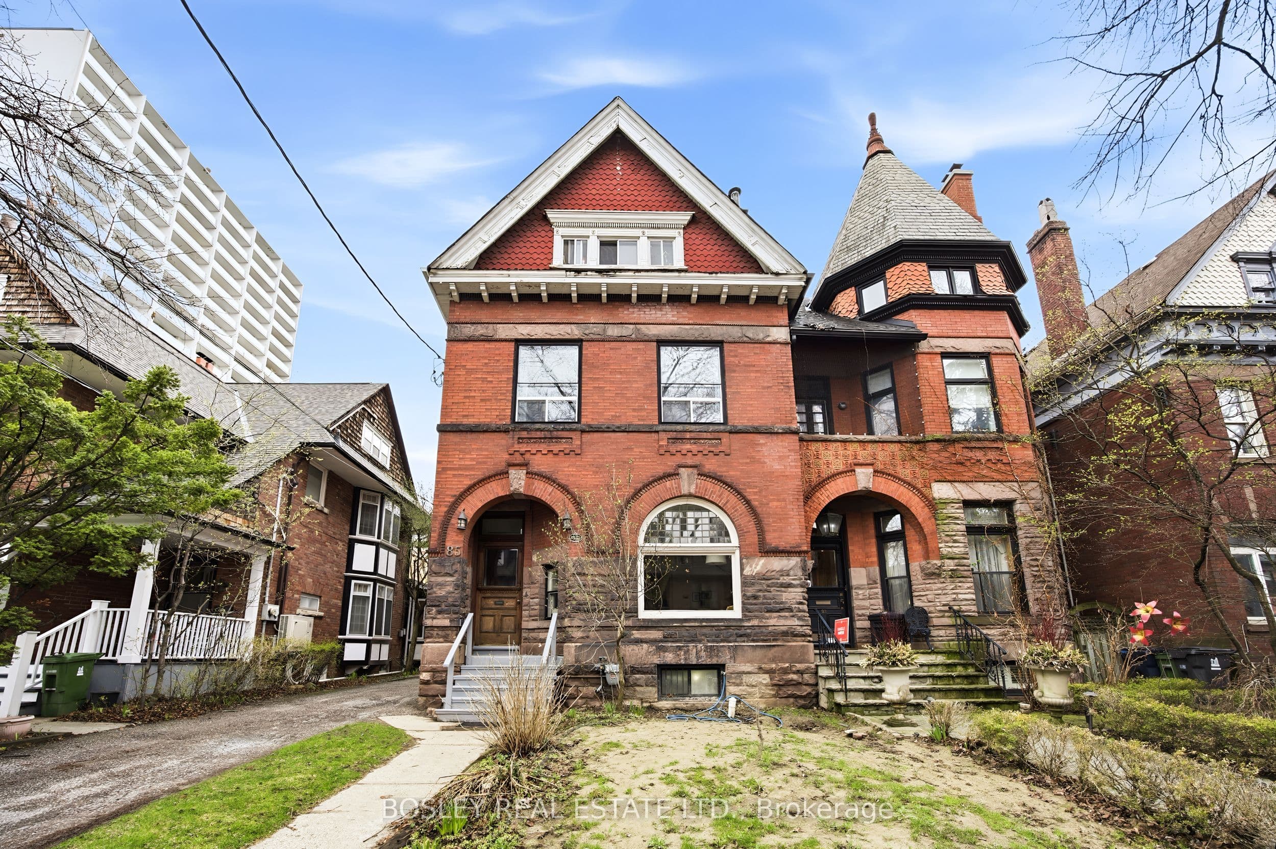 85 Walmer Road, Toronto, ON M5R 2X6