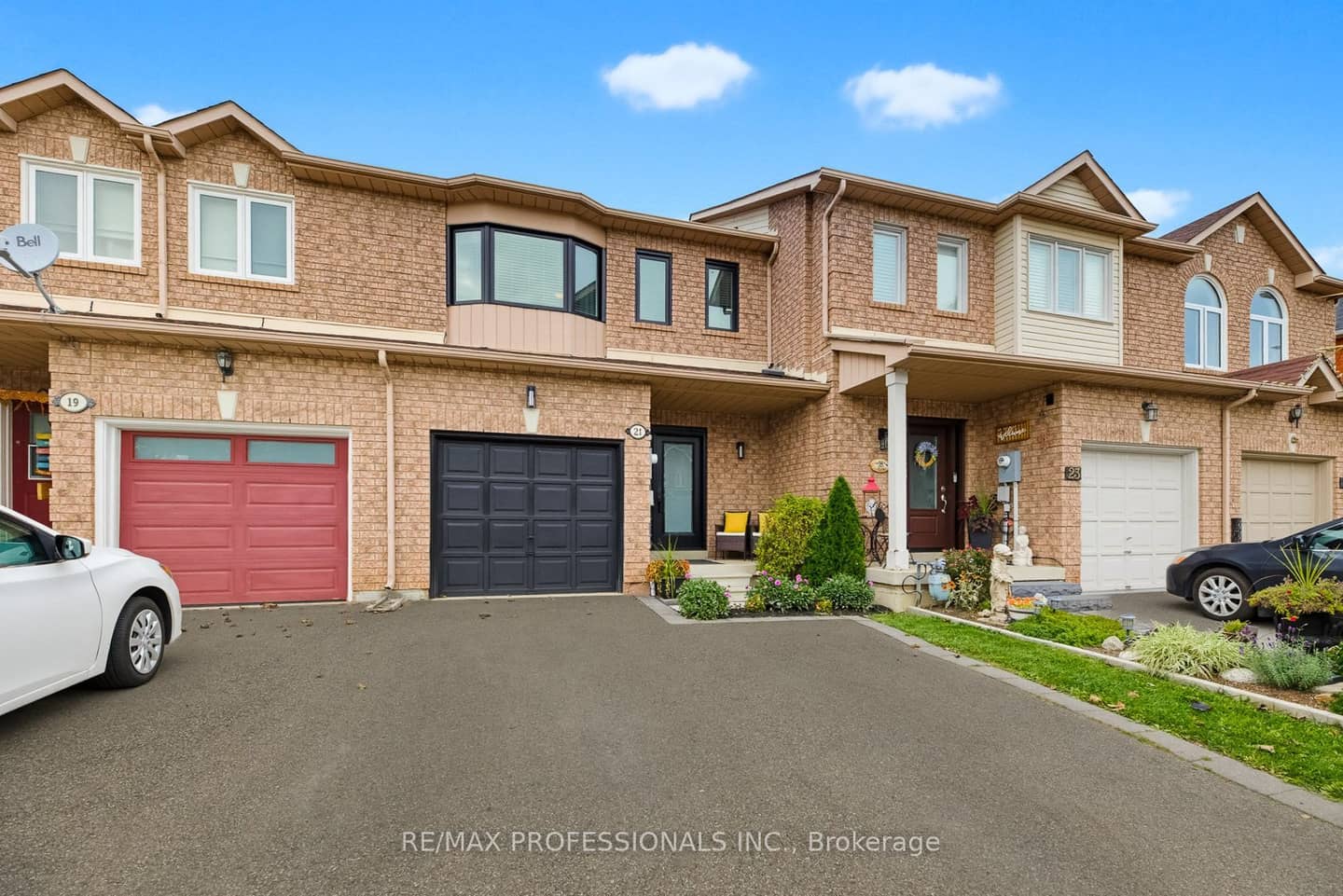 21 Waterbury Street, Caledon, ON L7E 1X2