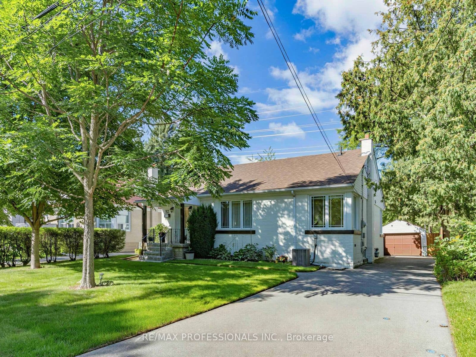 92 Westrose Avenue, Toronto, ON M8X 2A3