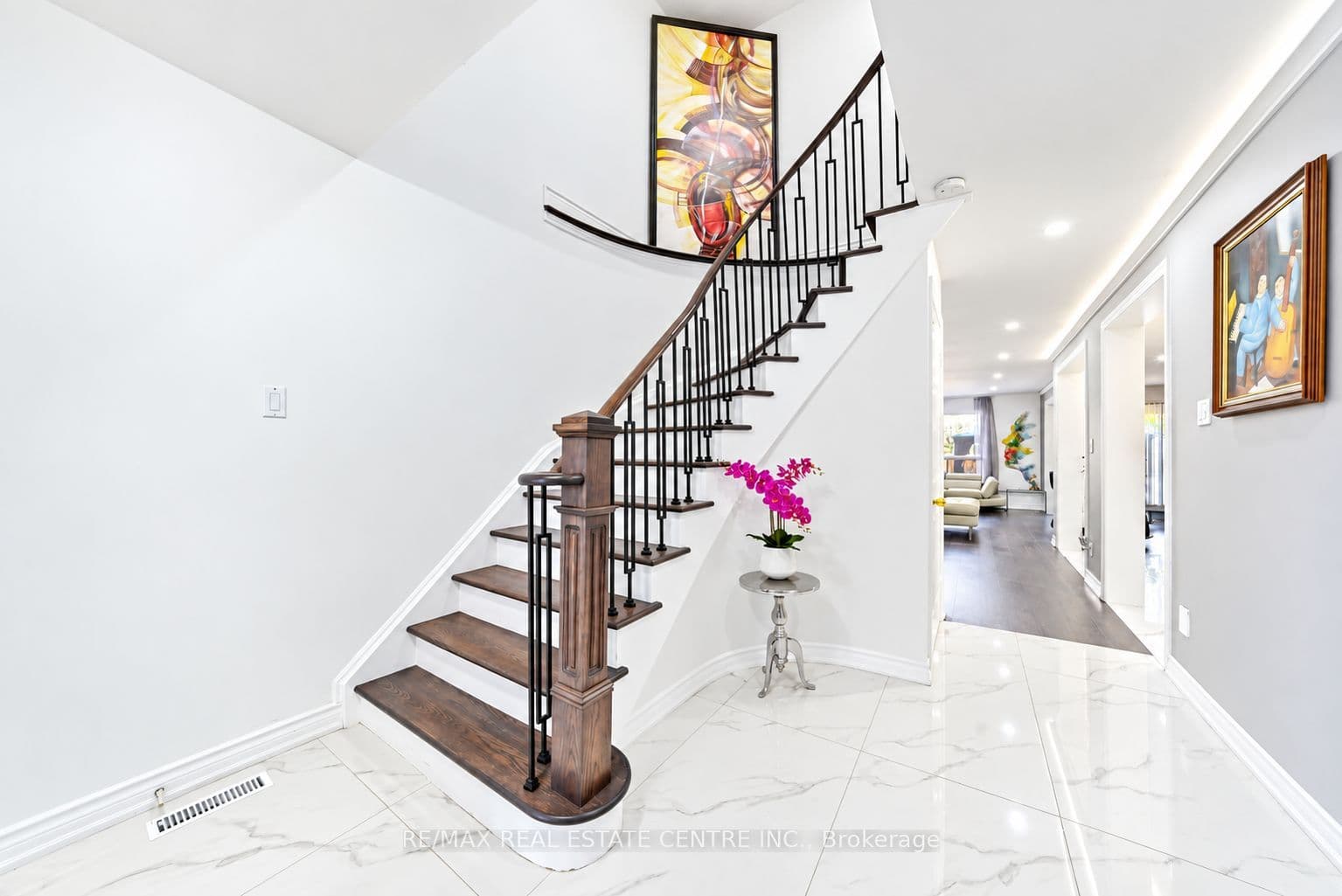 5235 Huntingfield Drive, Mississauga, ON L5R 2L3