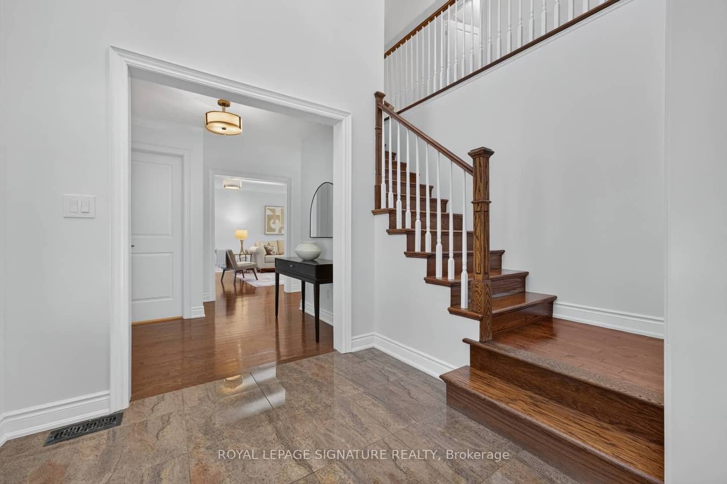 5 Bonacres Avenue, Toronto, ON M1C 1P6