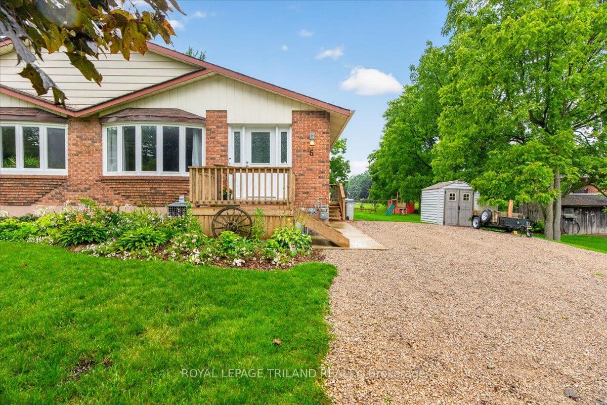 6 Bayley Street, Lambton Shores, ON N0N 1J0