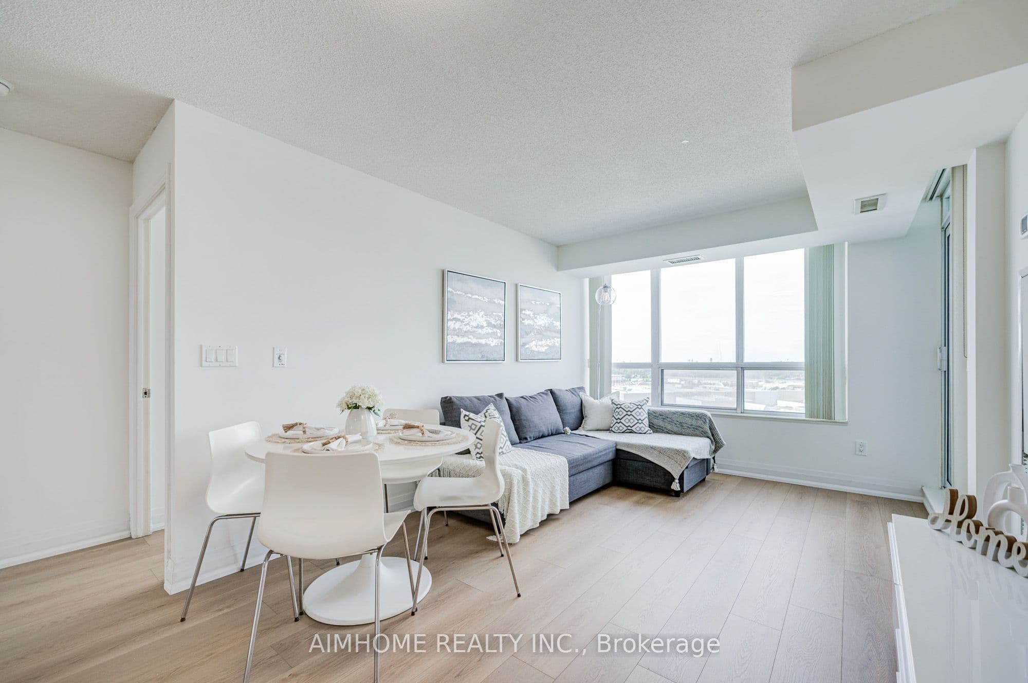 60 Brian Harrison Way 1107, Toronto, ON M1P 5J5