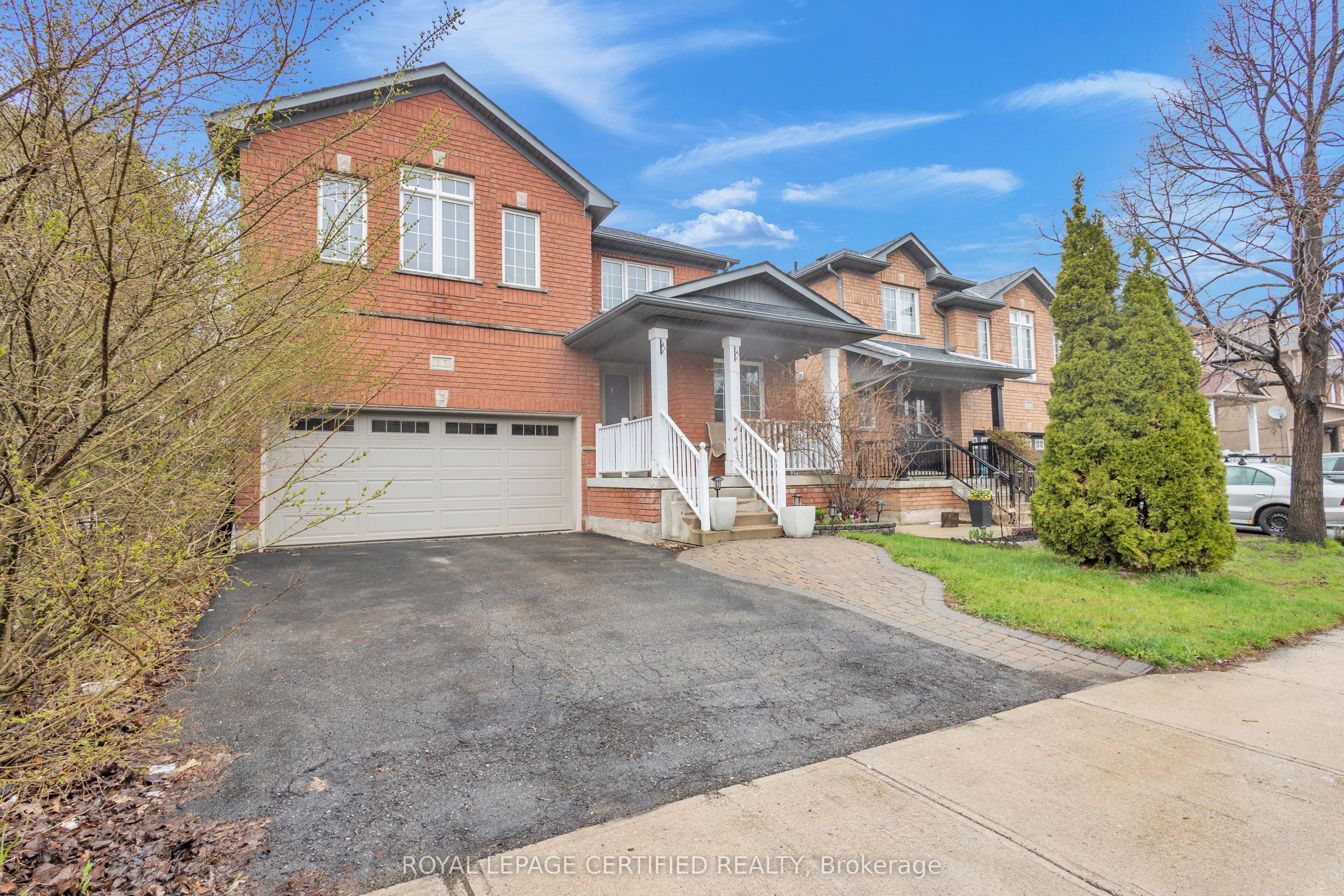17 Chestermere Crescent, Brampton, ON L7A 2E8